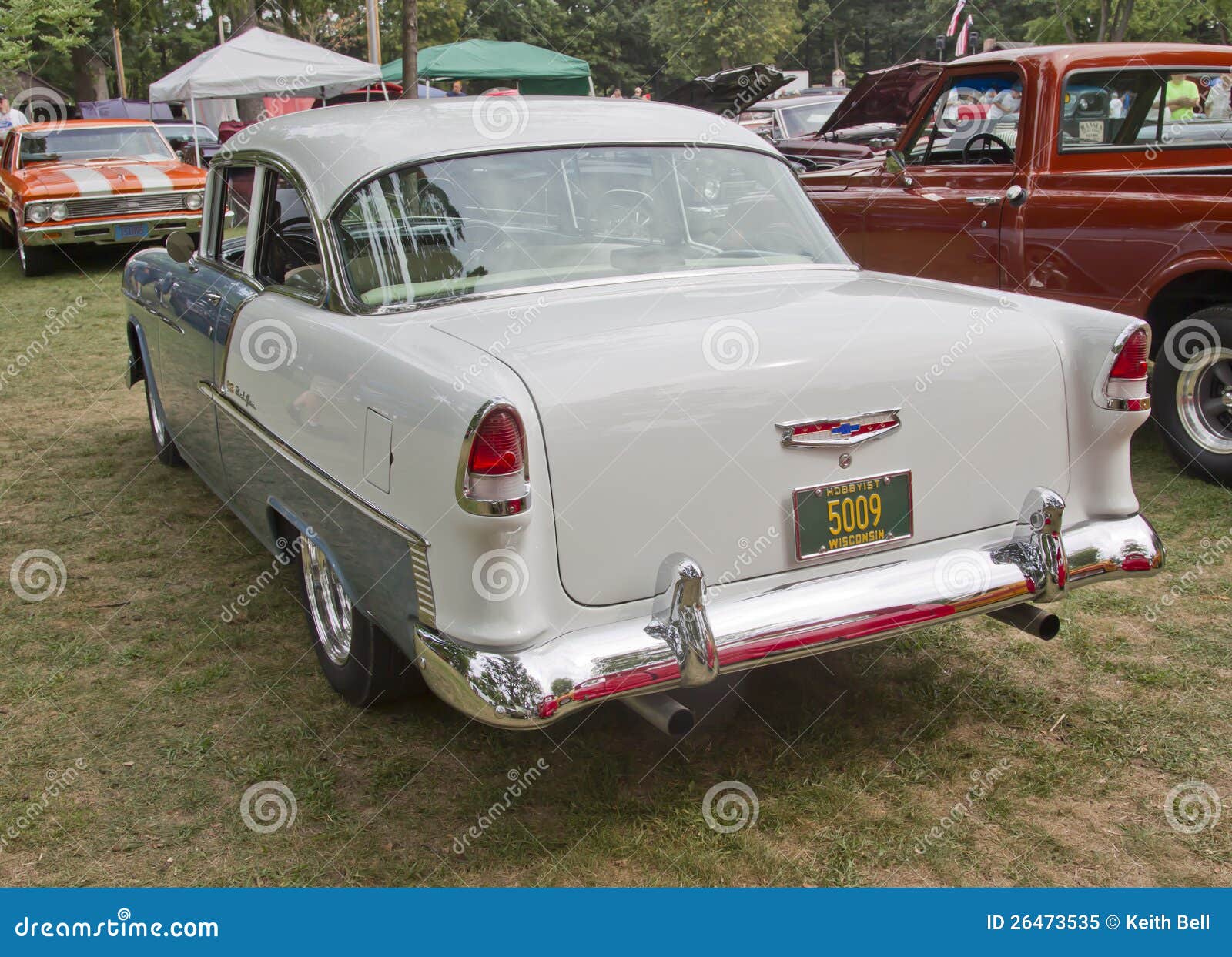 Opinión 1955 De Chevy Bel Air Rear Imagen editorial - Imagen de travieso,  belio: 26473535, image size:1600x1243