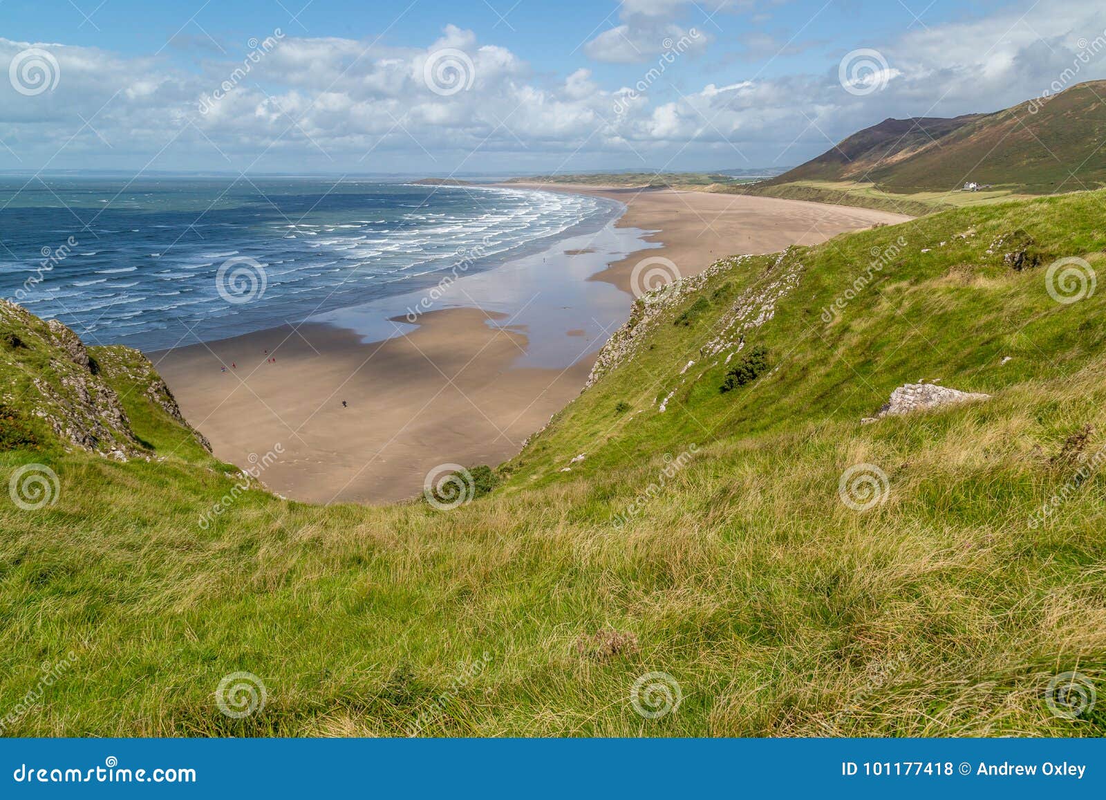 Opinião da baía de Rhossili, Gales do Sul, Reino Unido. Uma opinião da paisagem da baía de Rhossili, em Gower Peninsula, Swansea, Gales do Sul, Reino Unido