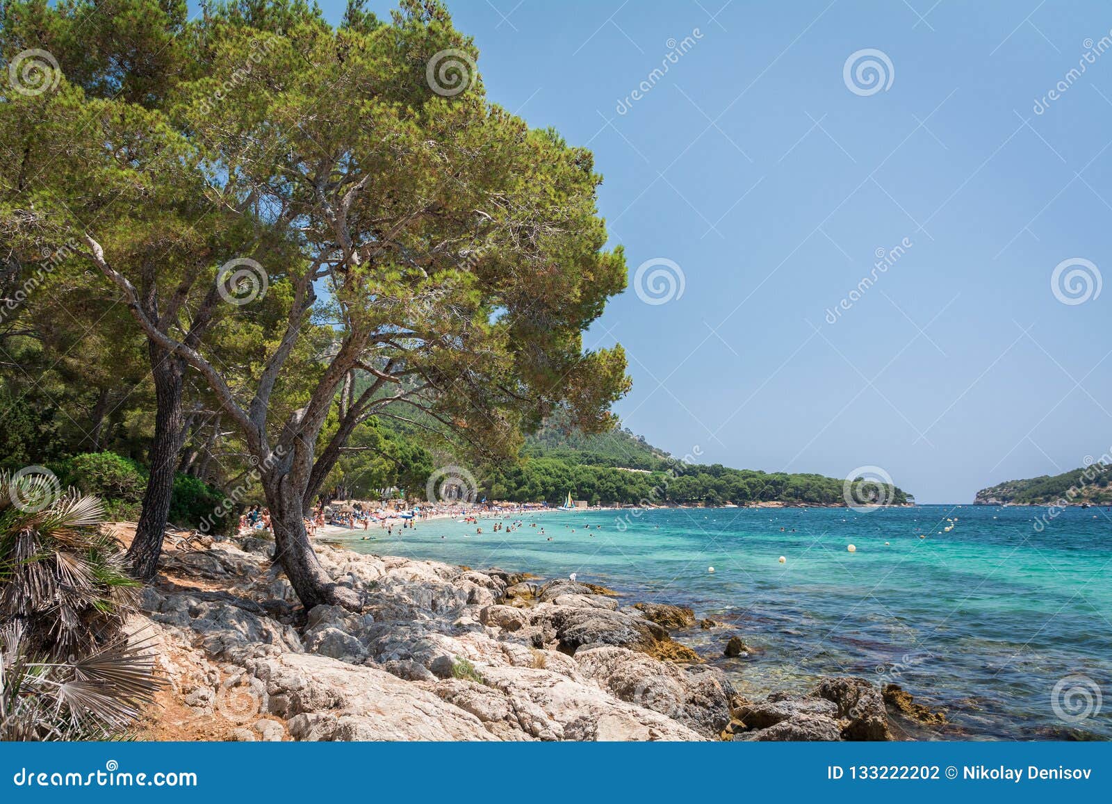 Mallorca, España - 19 de julio de 2013: Opinión Playa de Formentor Platja de Formentor