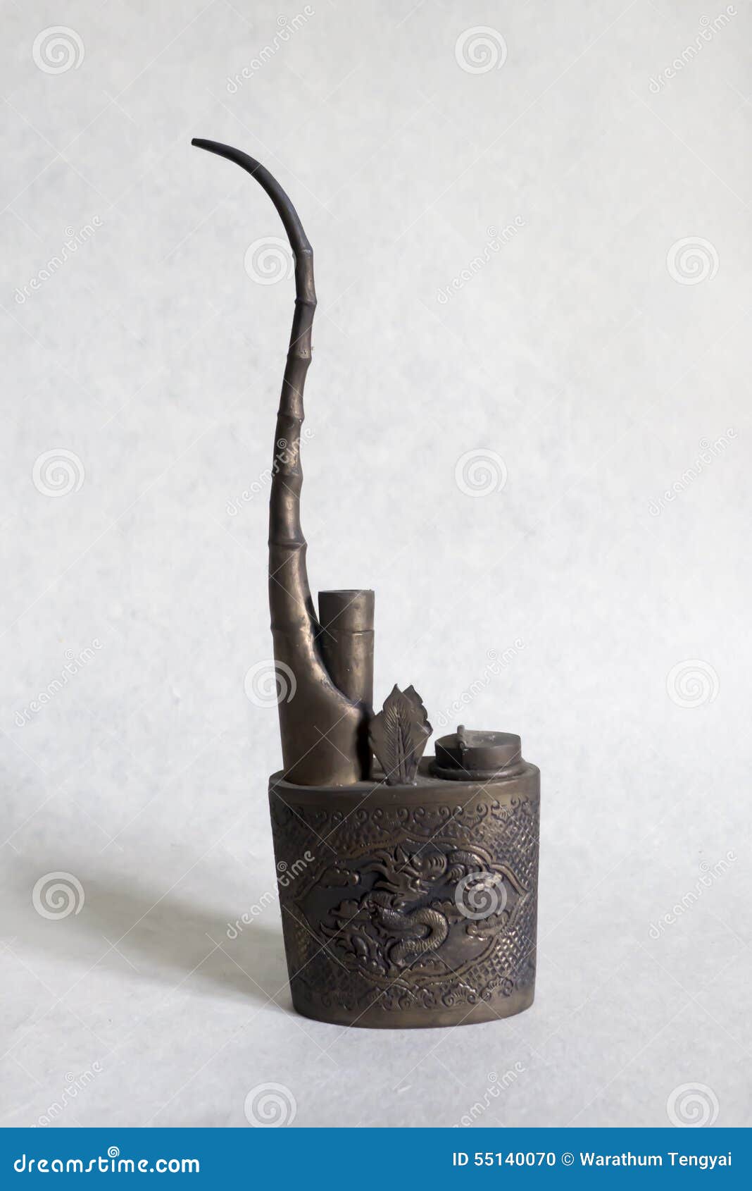 Water pipe for smoking opium or tobacco