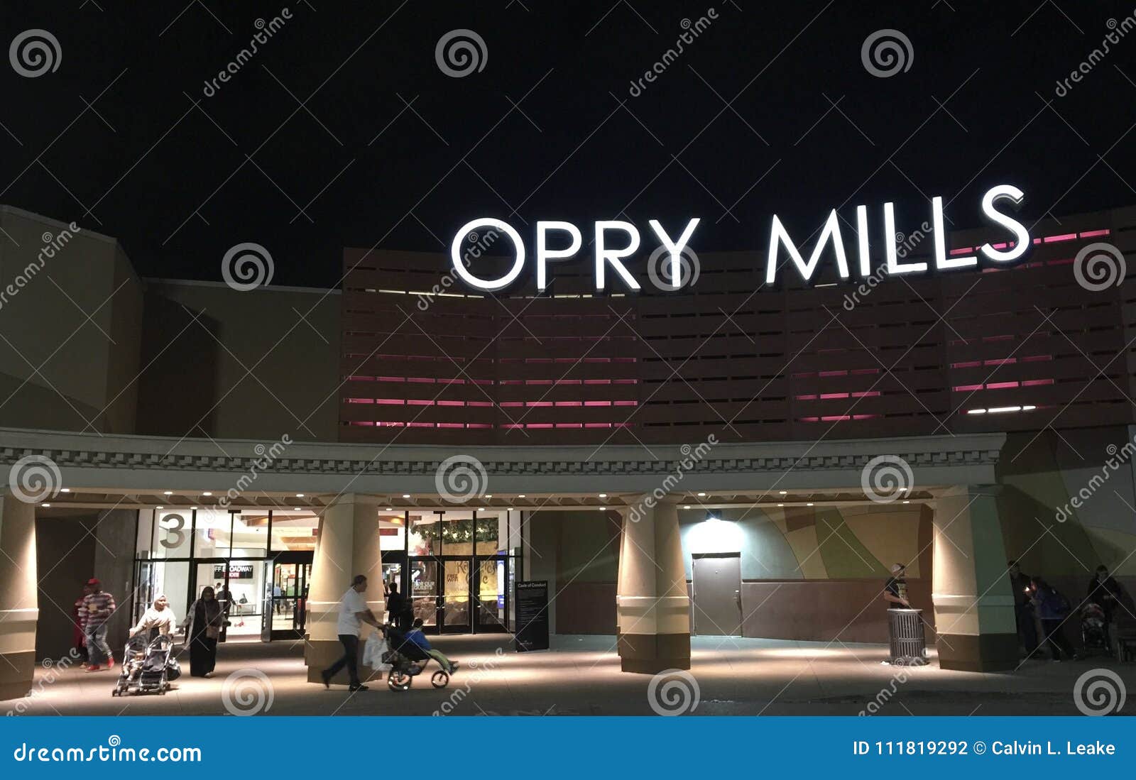 Opry Mills Mall at Night, Nashville, Tennessee. Editorial Photography -  Image of mall, former: 111819292