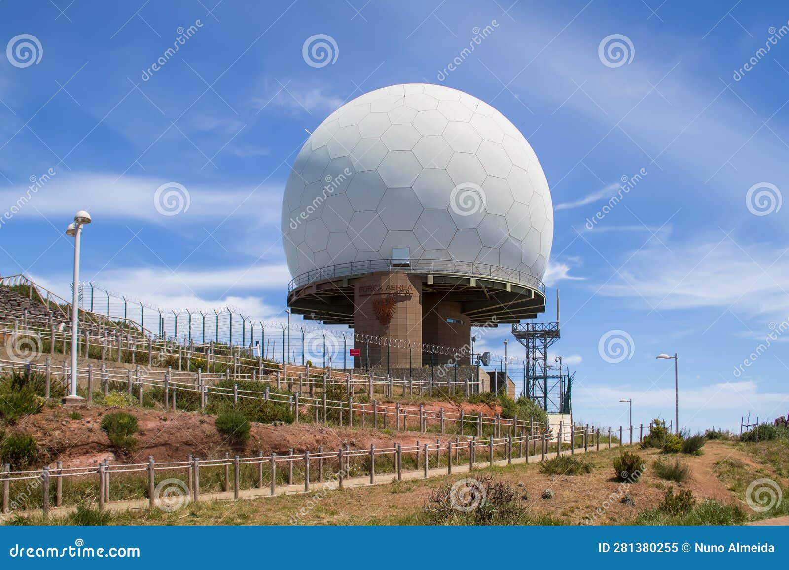 optical observatory on pico do areeiro. tower building integrated on european space surveillance and tracking program, monitoring