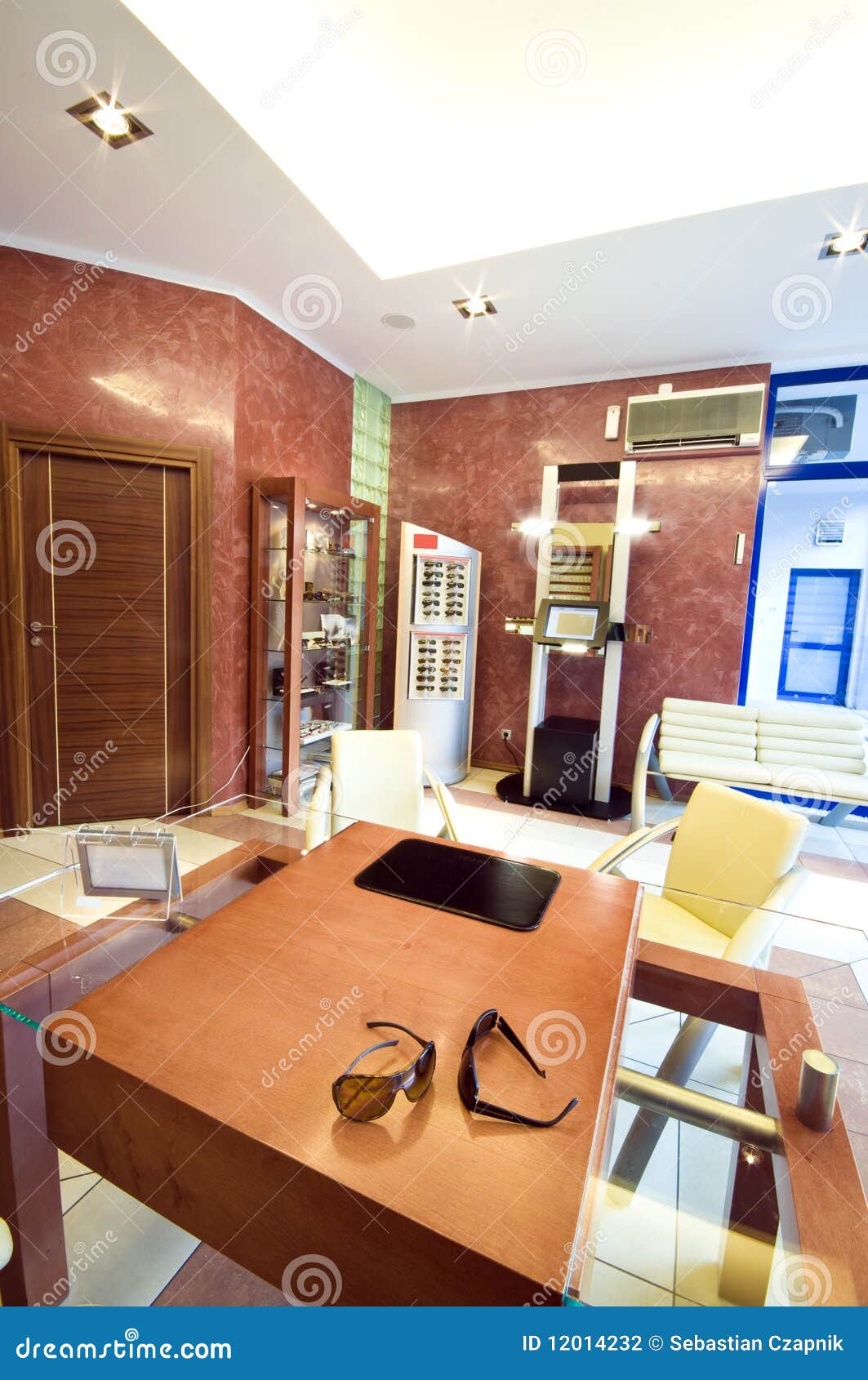 Optician shop stock photo. Image of daylight, counter 12014232