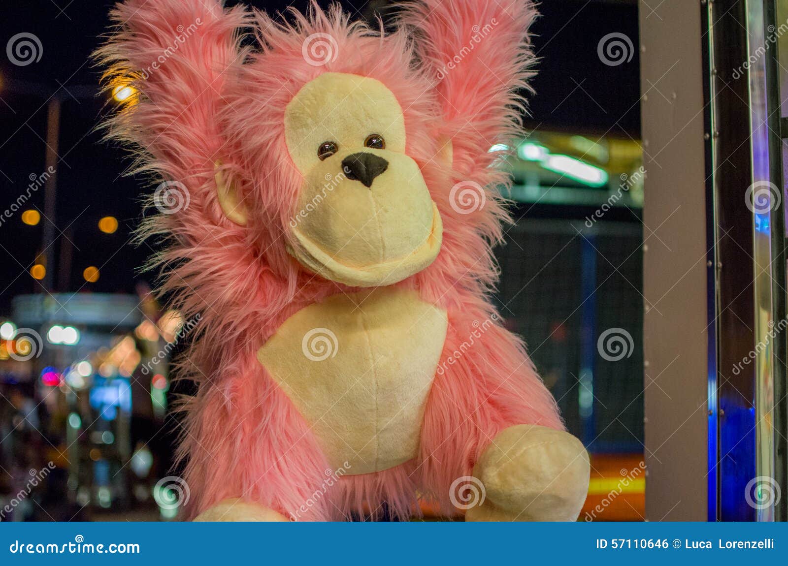 Gorille Câlin Mignon De Jouet Fait De Peluche Image stock - Image