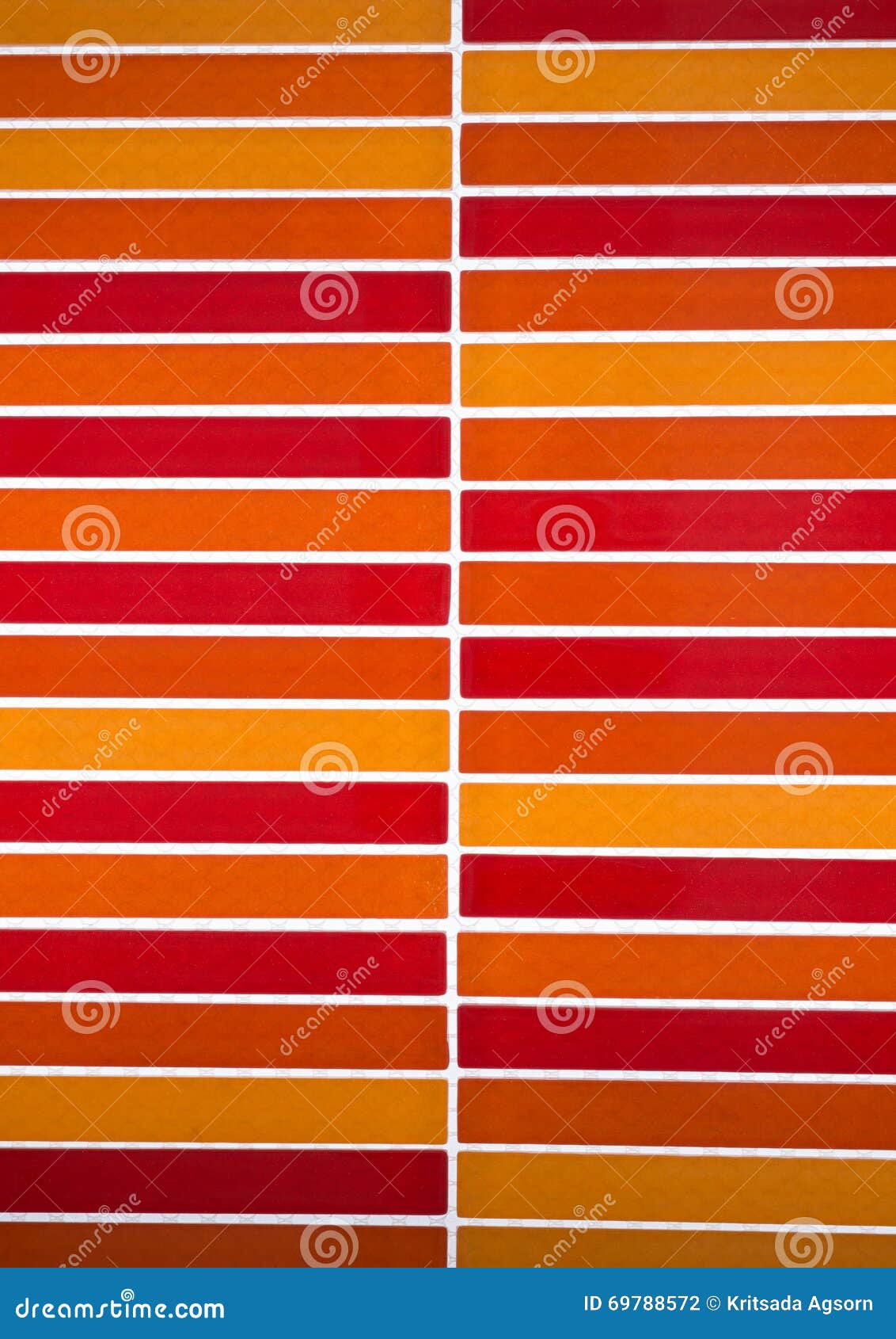 Orange Farbmosaikfliesenhintergrund. Mischungsfarbmosaikfliesenhintergrund