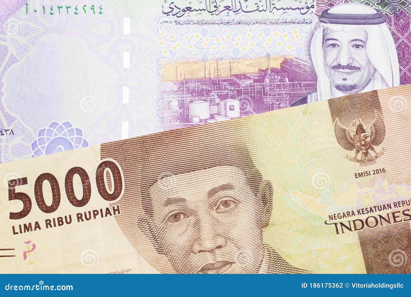 Банкноты Индонезии 2022. Купюра 10 риал Саудовская Аравия. Саужовская аравияденьги 20 рупий.