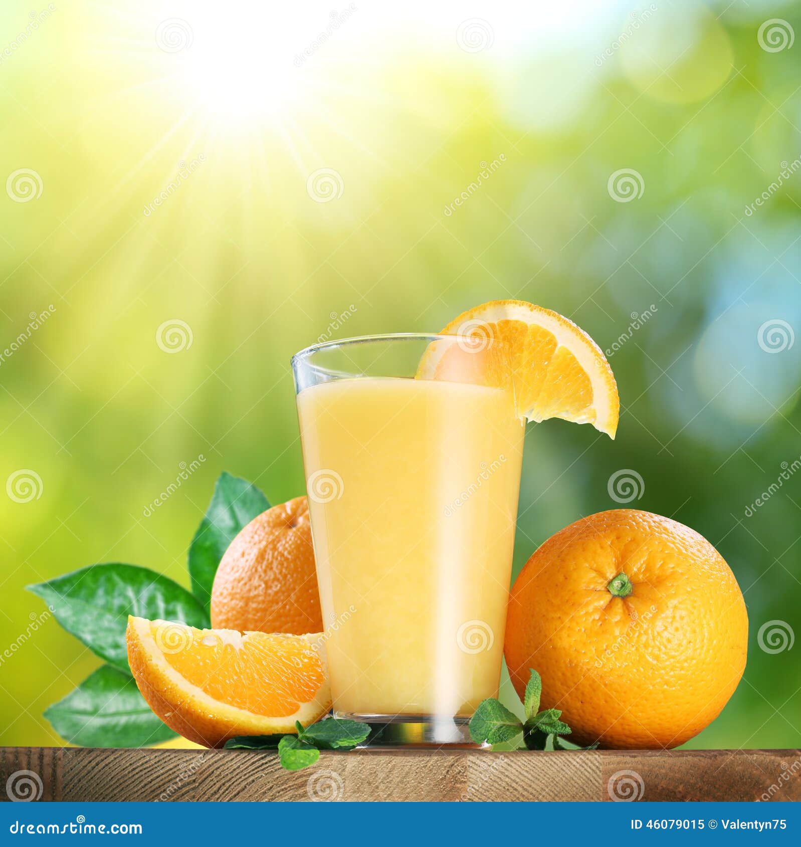 Orange Früchte Und Glas Orangensaft Stockbild - Bild von exotisch ...