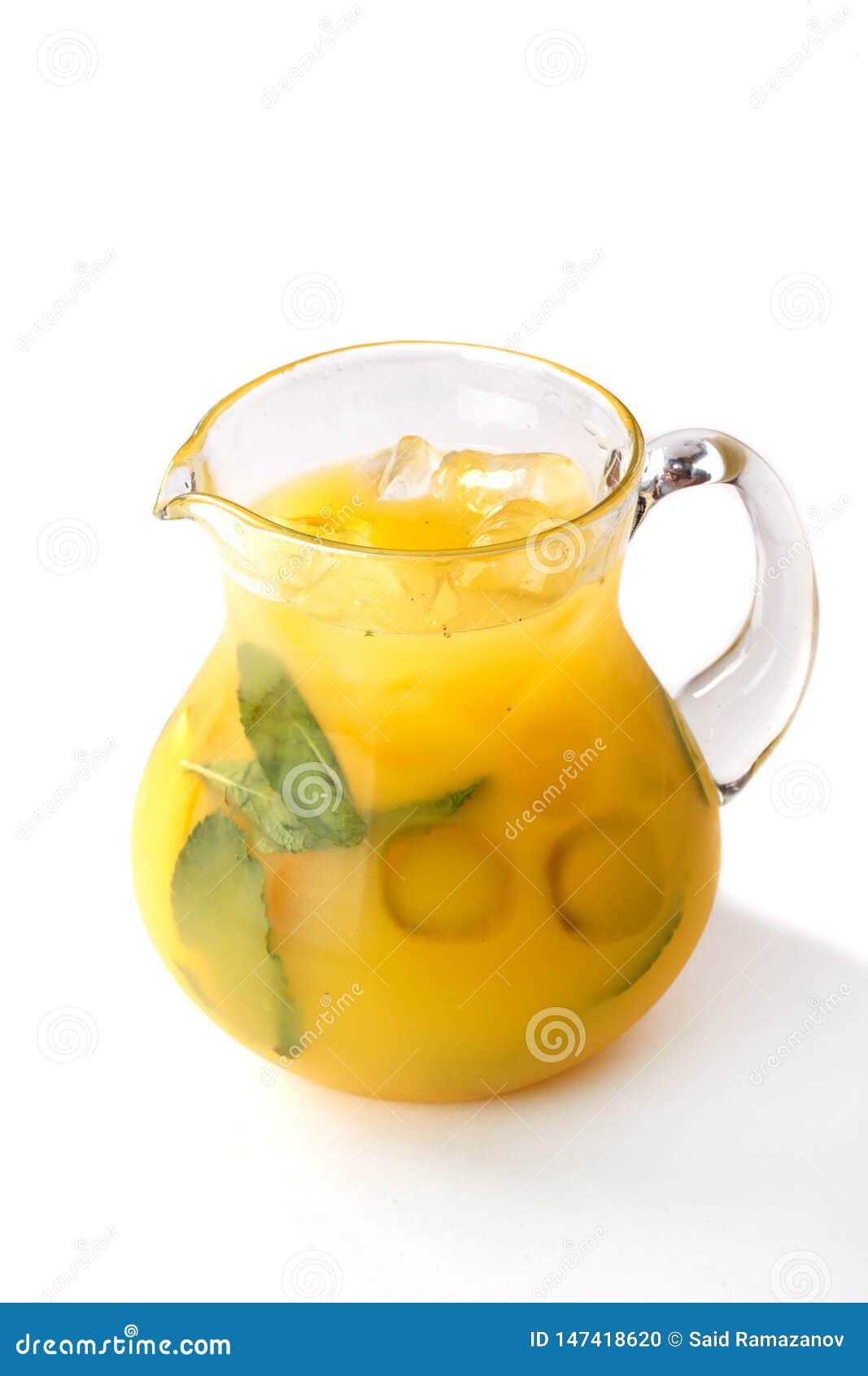 https://thumbs.dreamstime.com/z/orange-juice-fruit-pieces-jug-isolated-white-background-glass-147418620.jpg