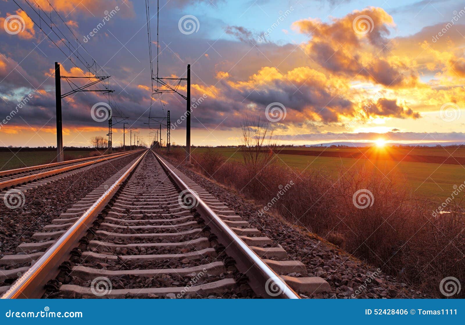 Shallow Focus Photography of Railway during Sunset · Free Stock Photo