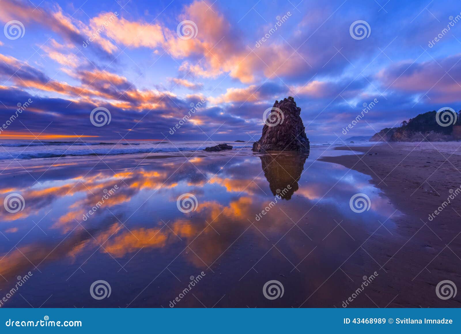 oregon coast at dusk