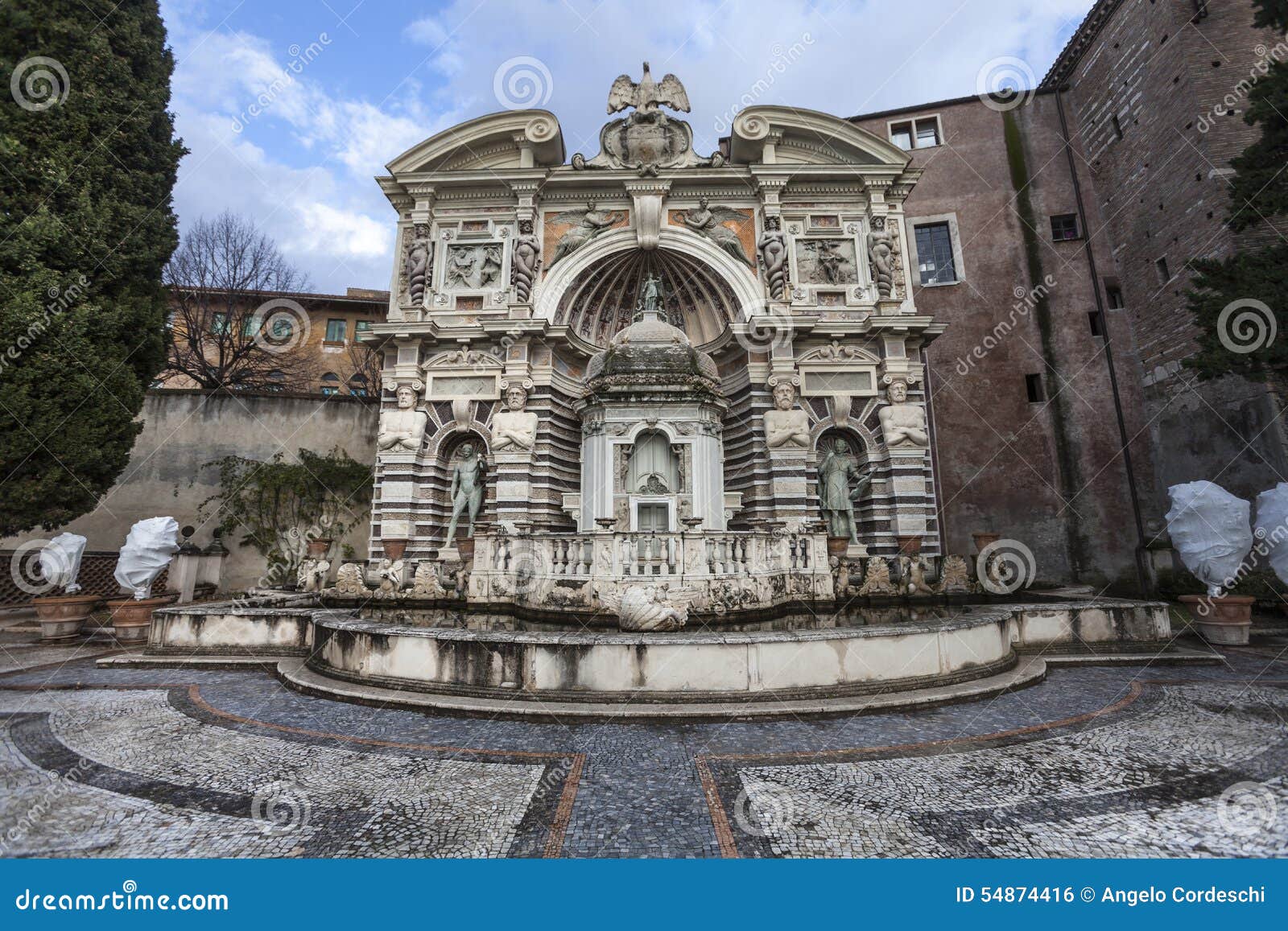 organ fountain (fontana dell organo) villa d este, tivoli. italy