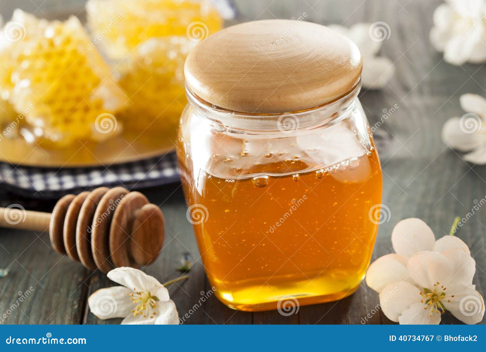 Organic Raw Golden Honey Comb Stock Image - Image of sweet