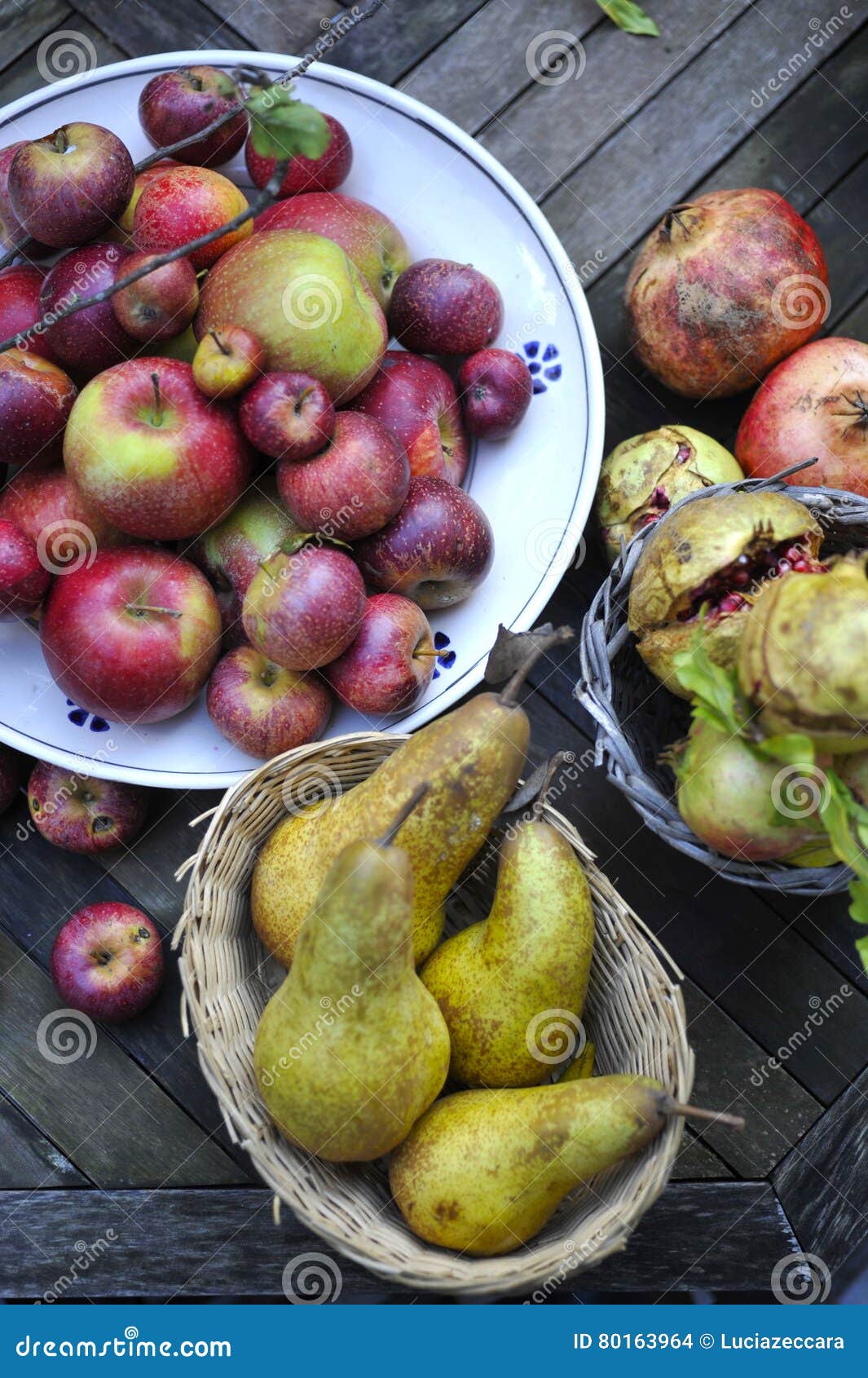 organic winter fruit