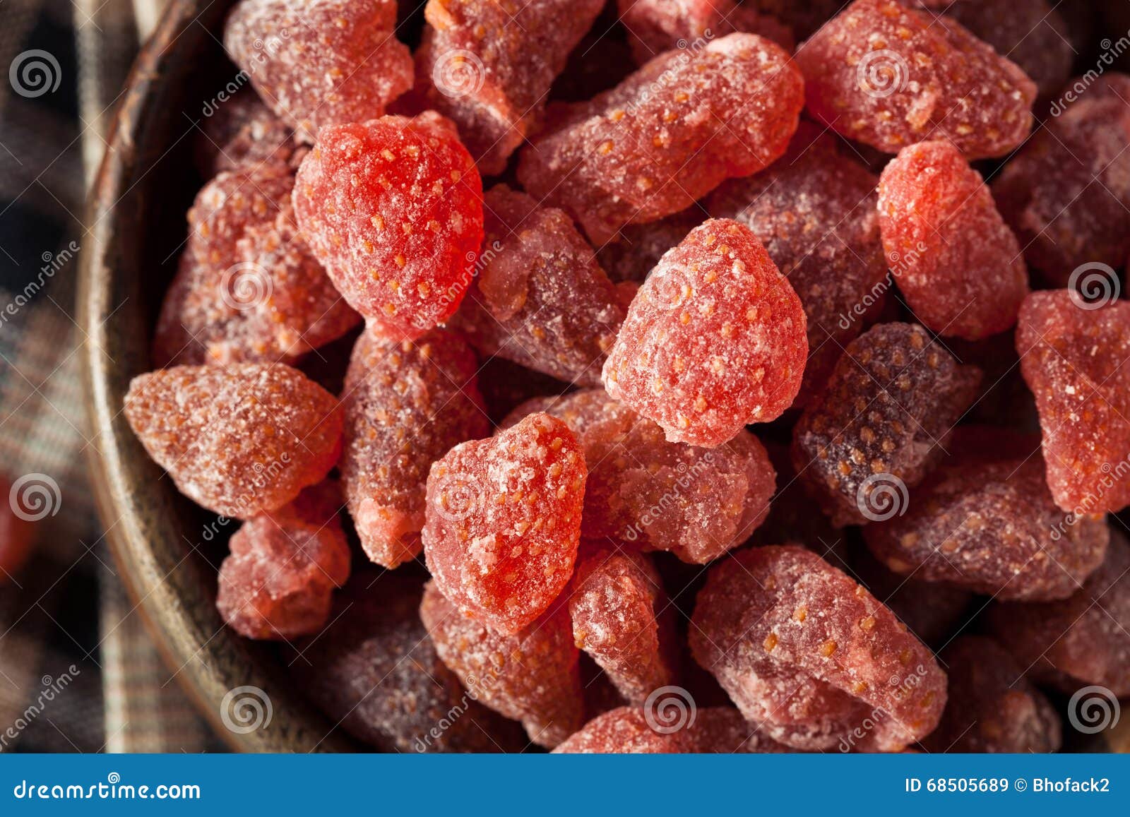 Organisch Trocknen Sie Gezuckerte Erdbeeren Stockbild - Bild von gesund ...