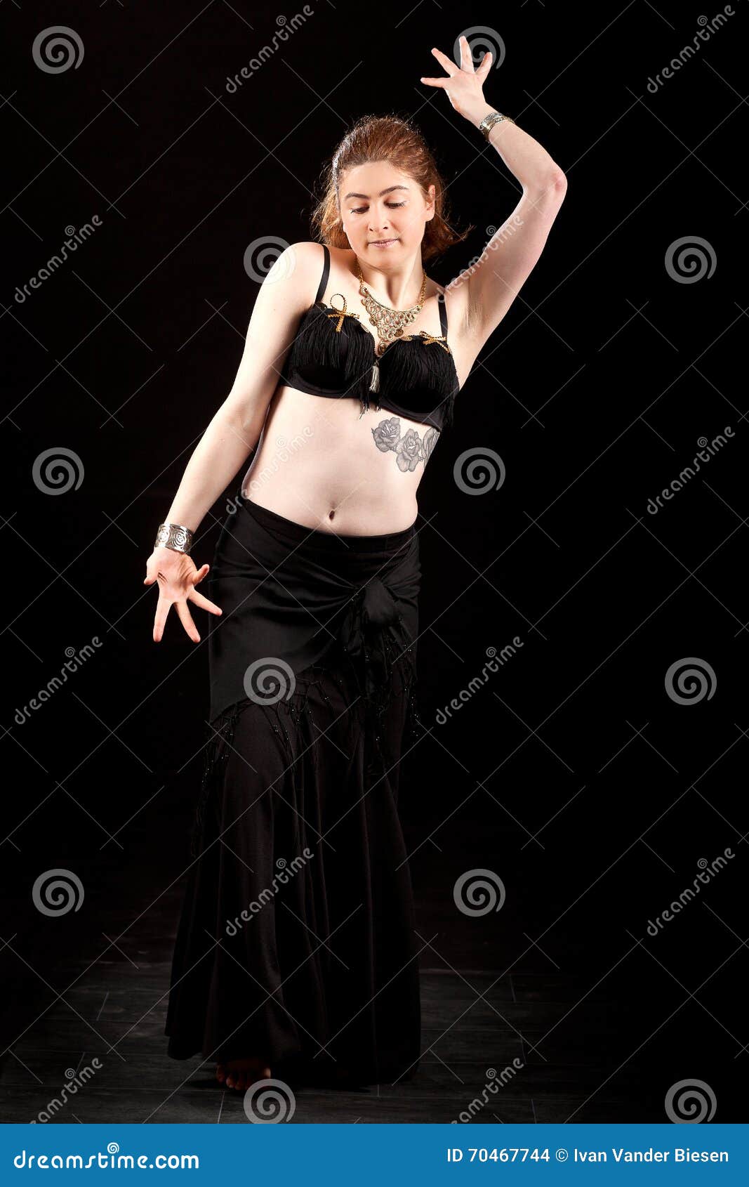 Art portrait of a beautiful traditional female dancer Ethnic dance Belly  dancing Tribal dancing  Stock Image  Everypixel