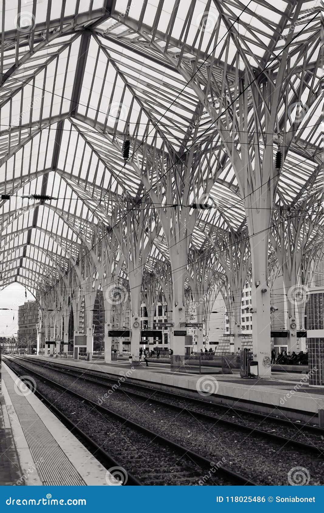 Oriente Train Station in Lisbon Editorial Photo - Image of urban