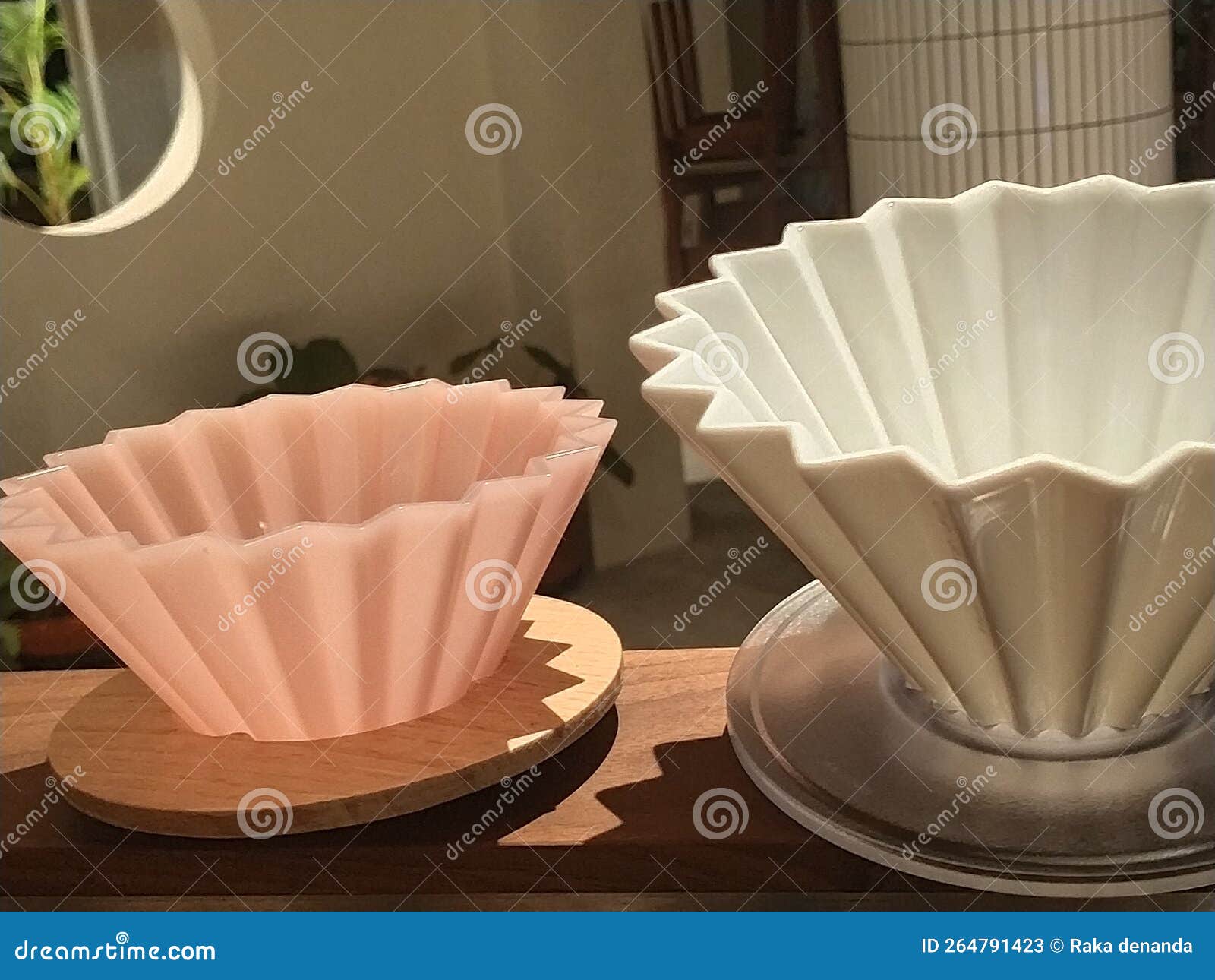 Origami dripper v60 stock image. Image of flavour, origami 264791423