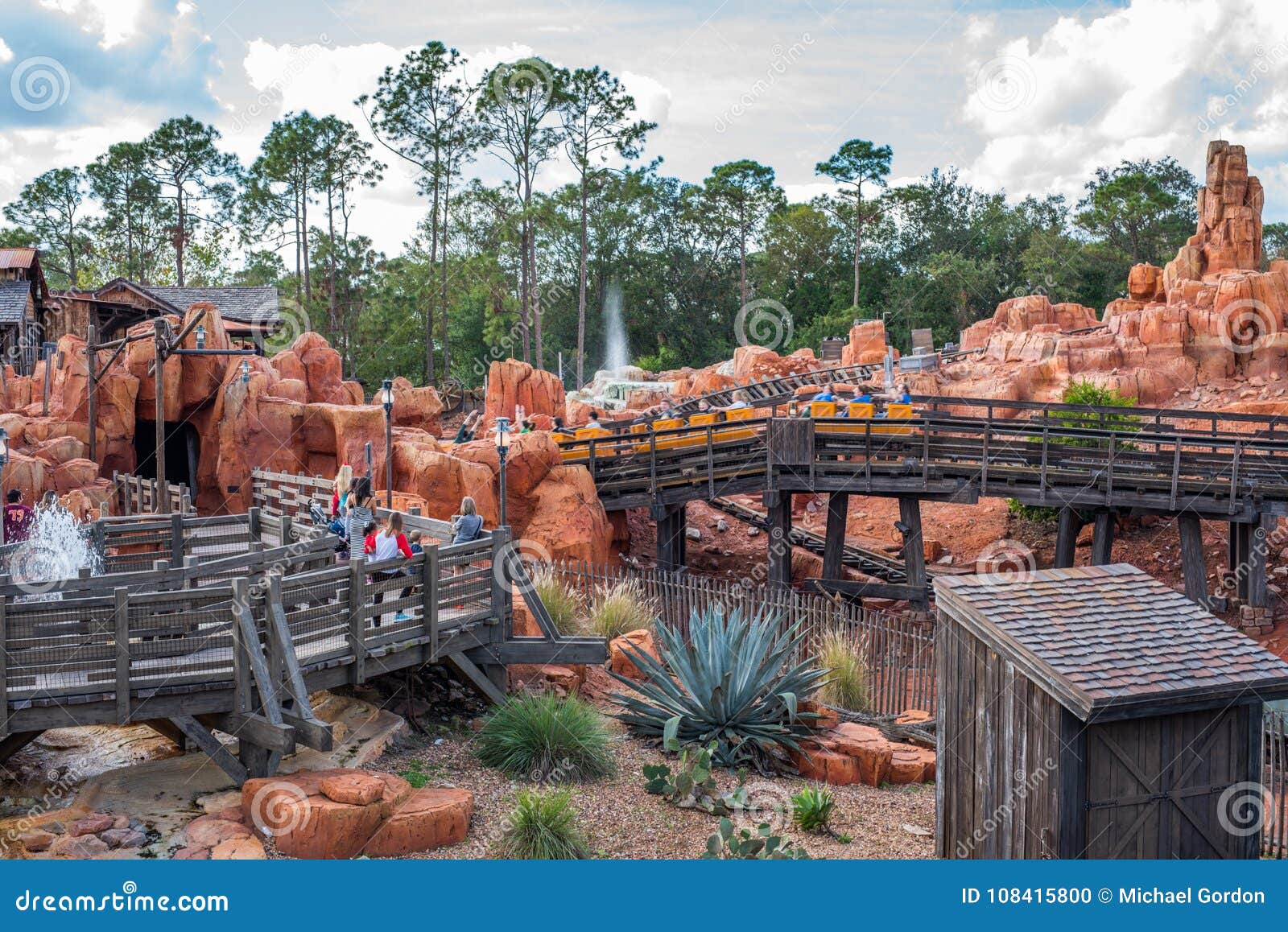 magic mountain discovery kingdom magic mountain discovery kingdom