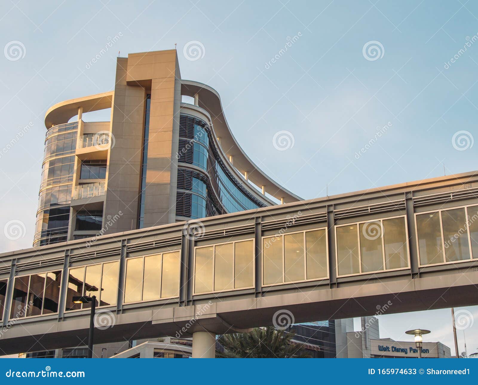 ORLANDO, FLORIDA - NOV 11, 2019: Advent Health Hospital with Unique  Architecture Medical Offices and Walkway Editorial Stock Photo - Image of  florida, cancer: 165974633