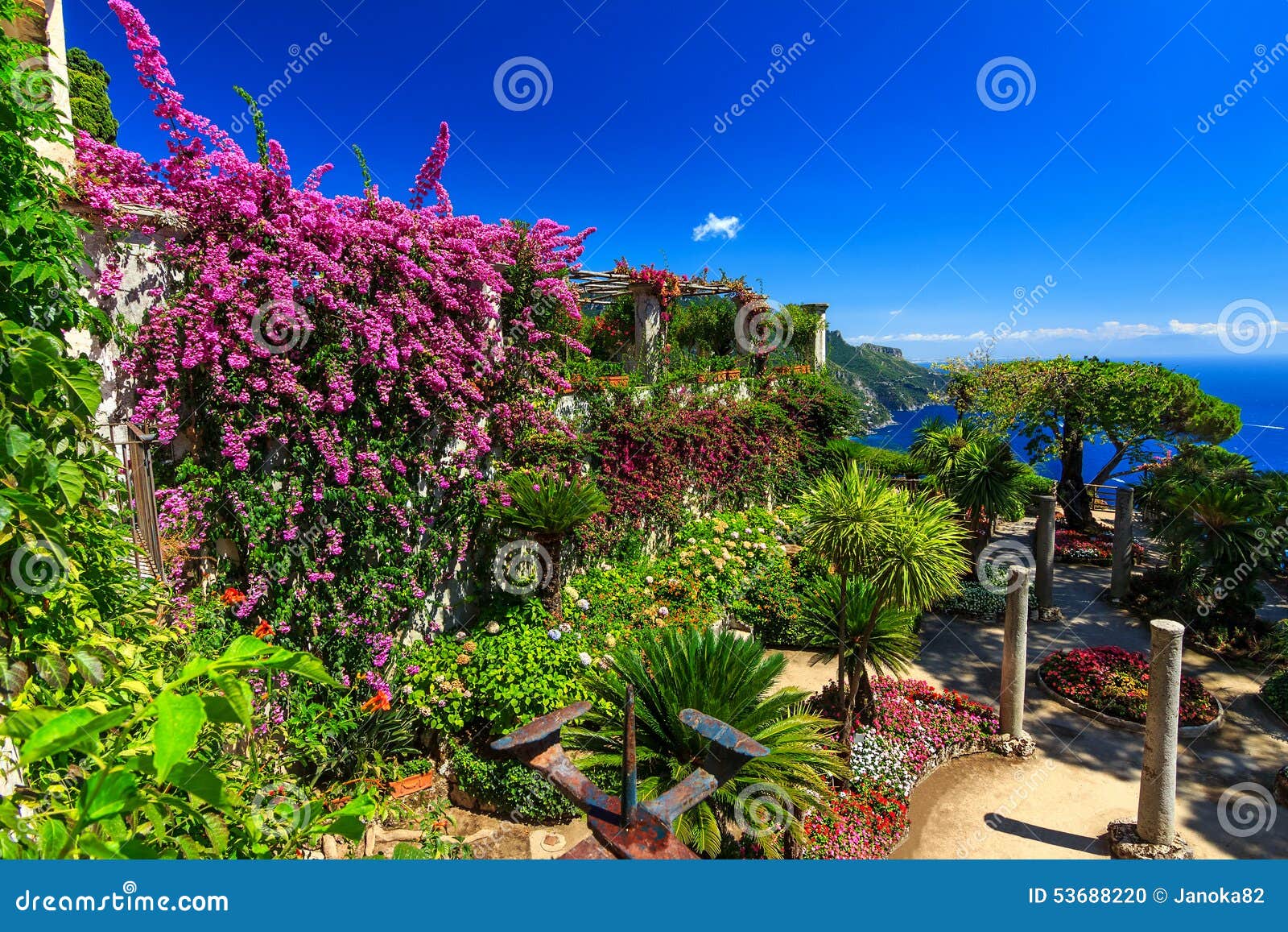 ornamental suspended garden,rufolo gardens,ravello,amalfi coast,italy,europe