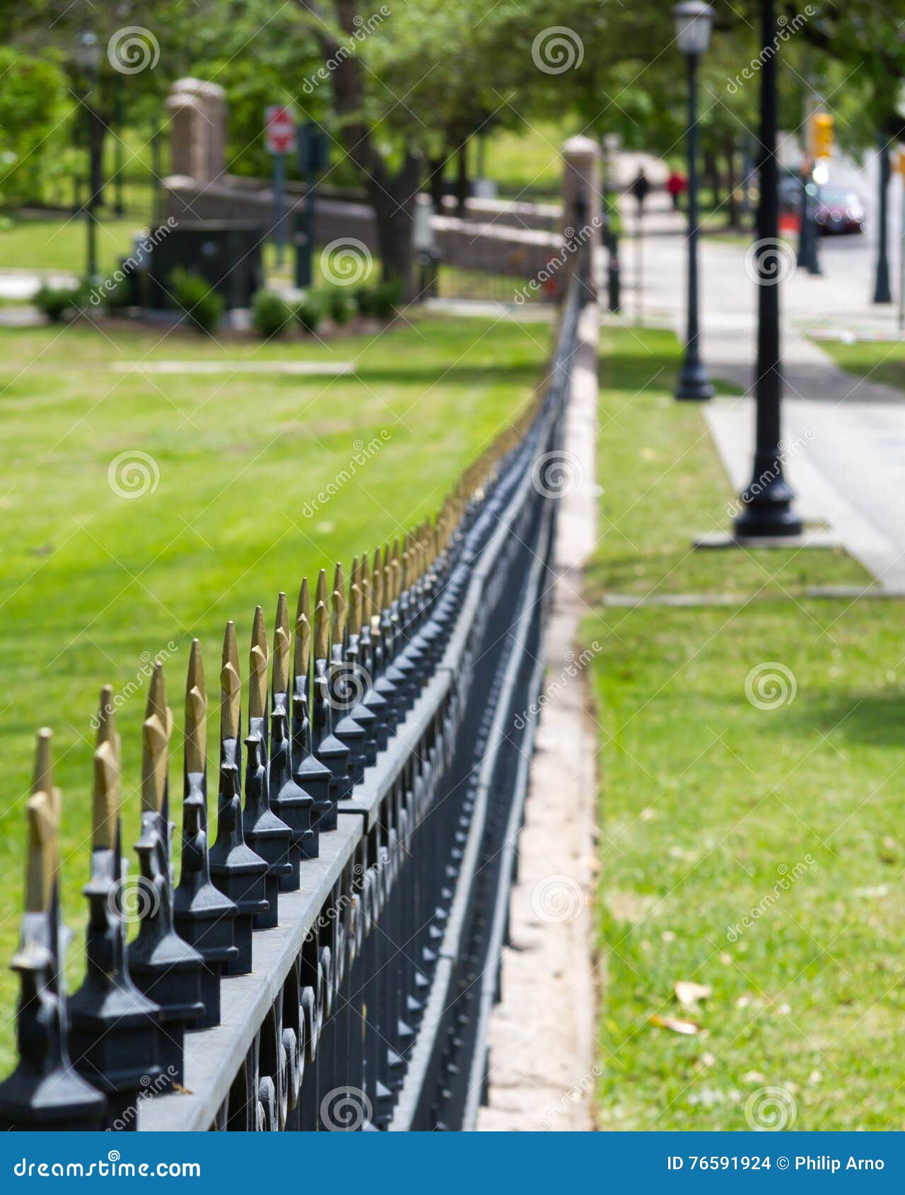 ornate fence around the texas state capitol
