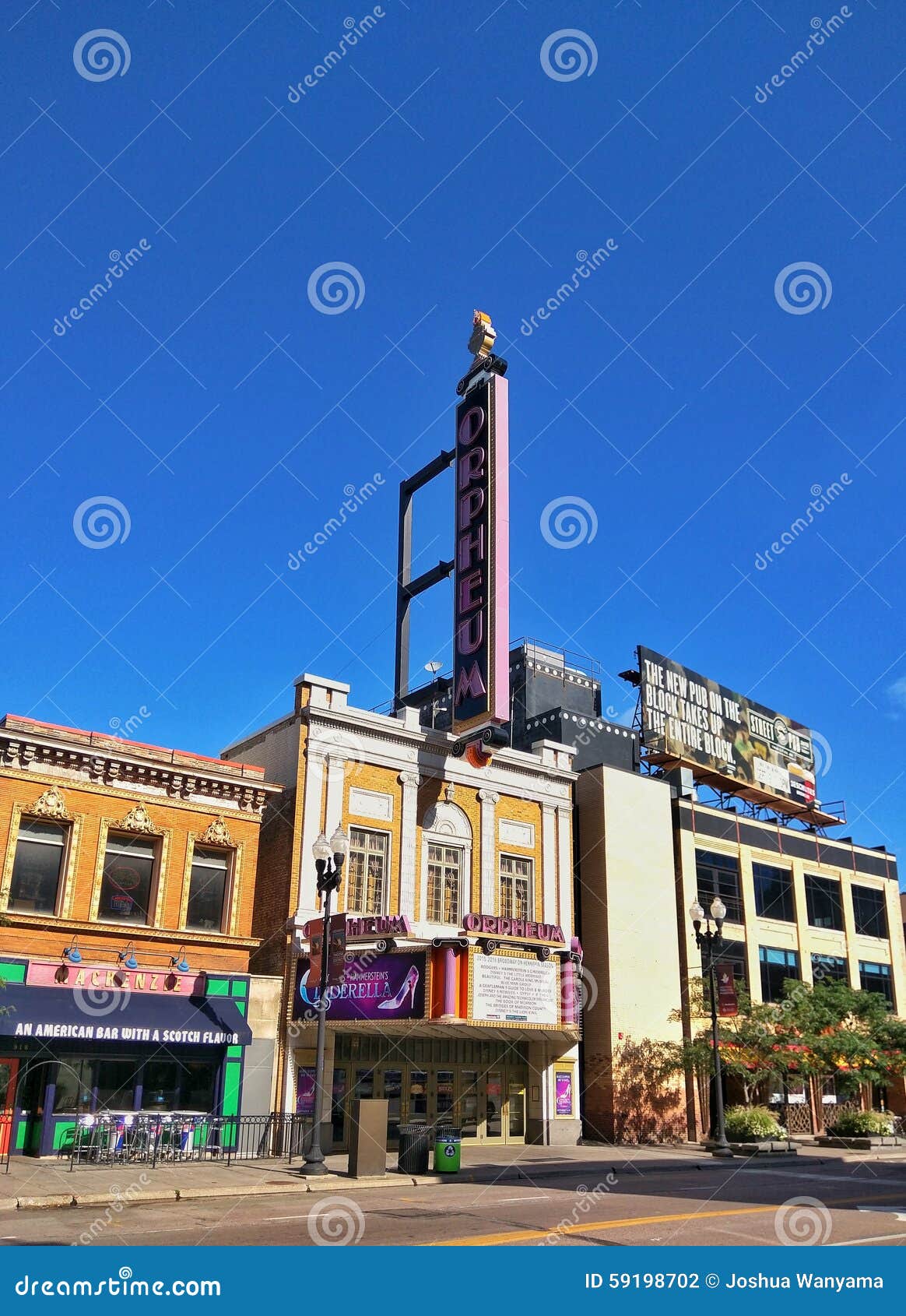 orpheum-theatre-editorial-image-cartoondealer-63602048