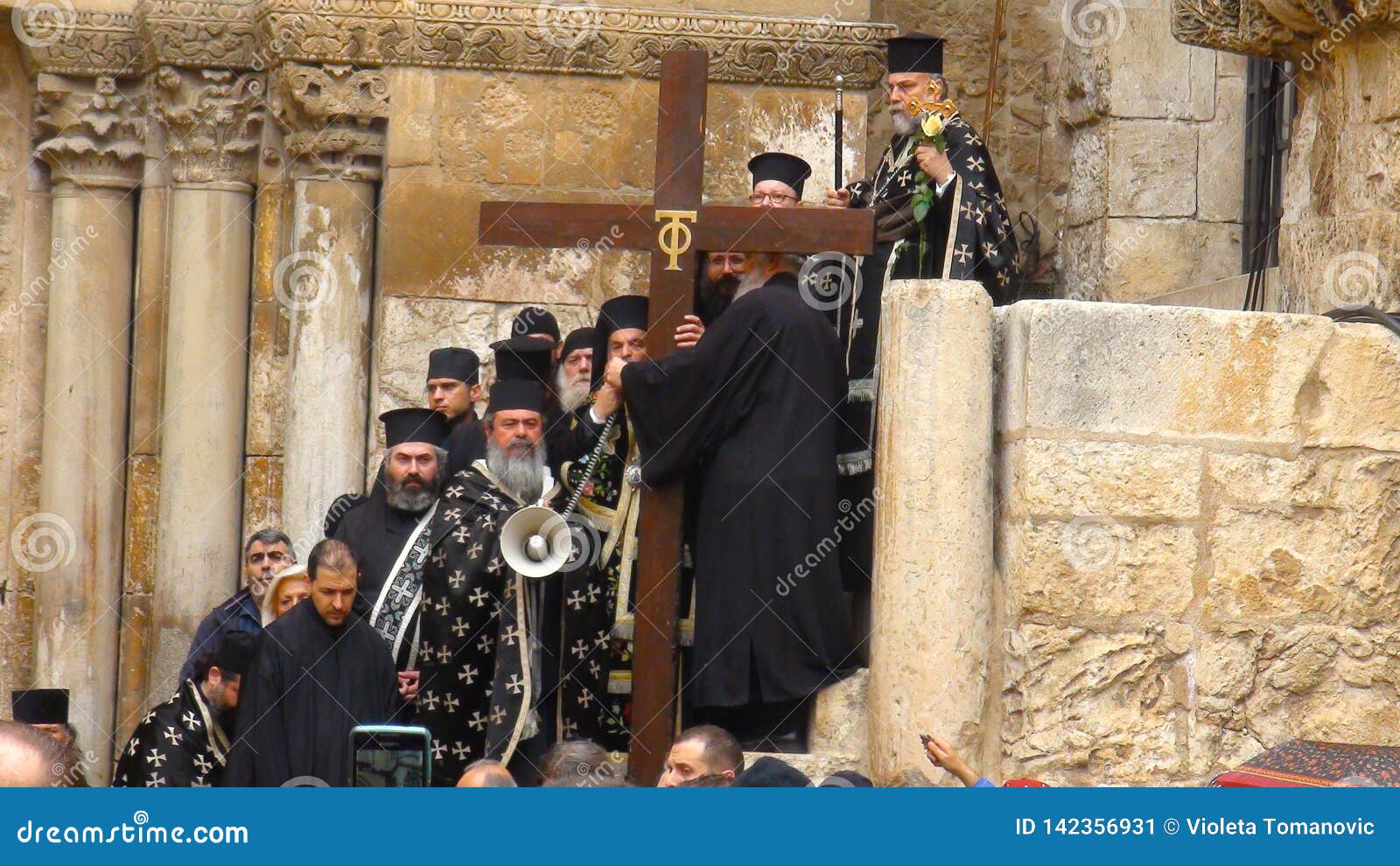 Orthodox Christians Mark Good Friday in Jerusalem, a Procession Along