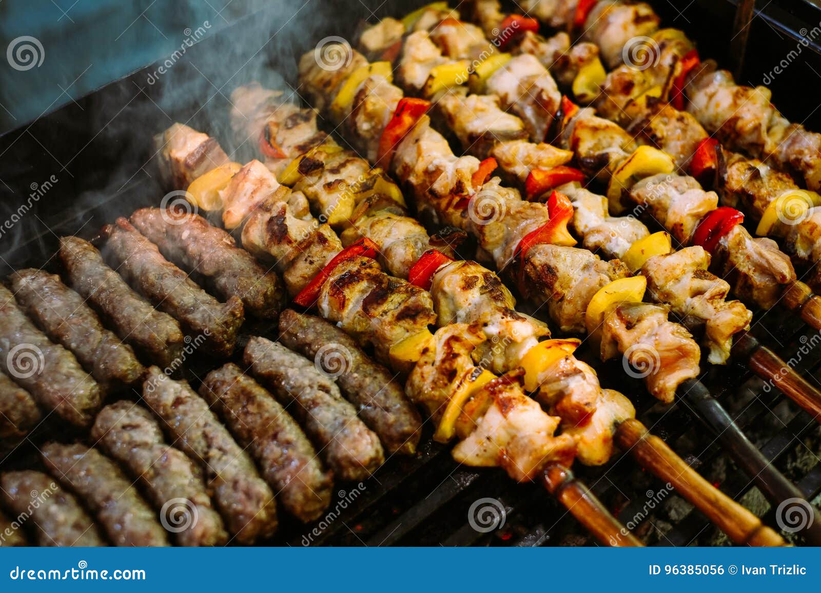 churrasco no espeto grelhado Stock Photo