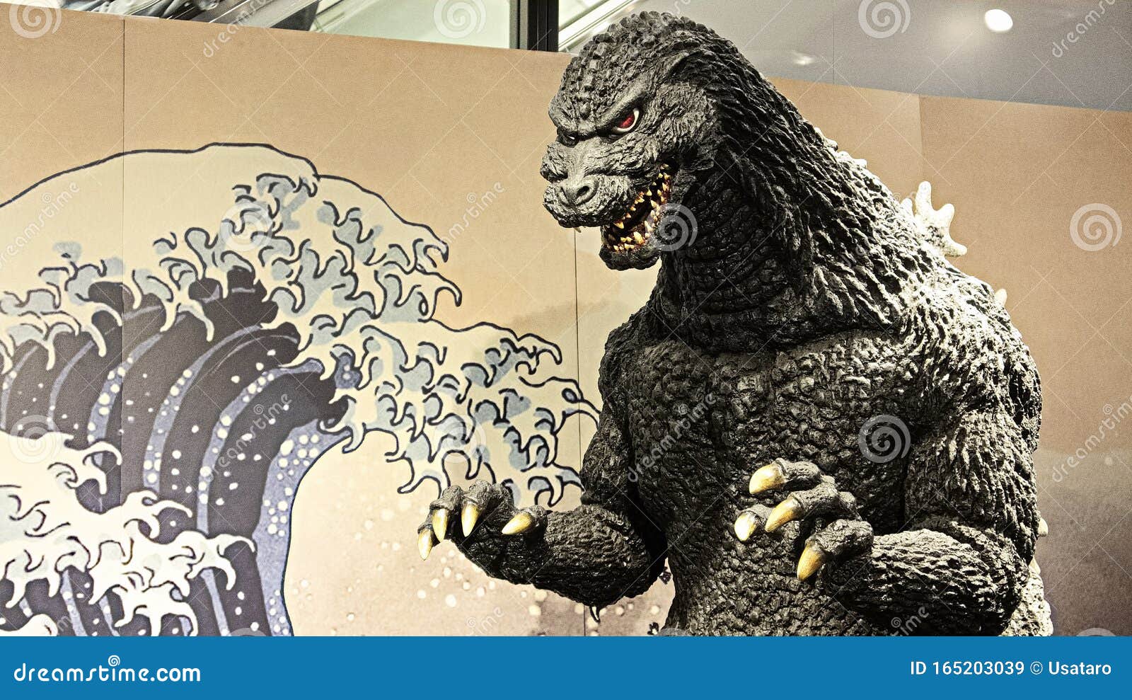Japanese Version Of Original Godzilla Statue Editorial Stock Image Image Of Building King 165203039