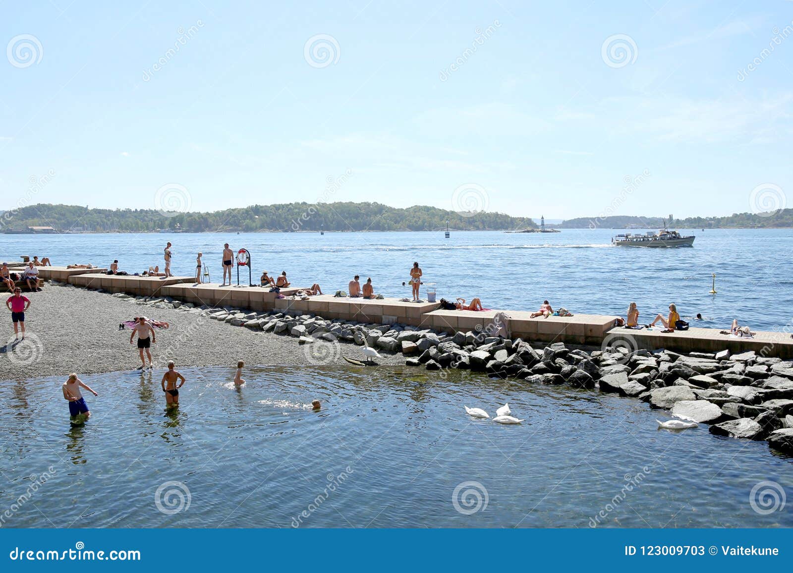 Neighbors Bathing