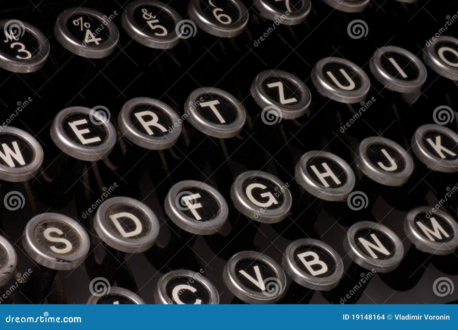 Zamkniętego ostatecznego terminu stary teksta maszyna do pisania stary