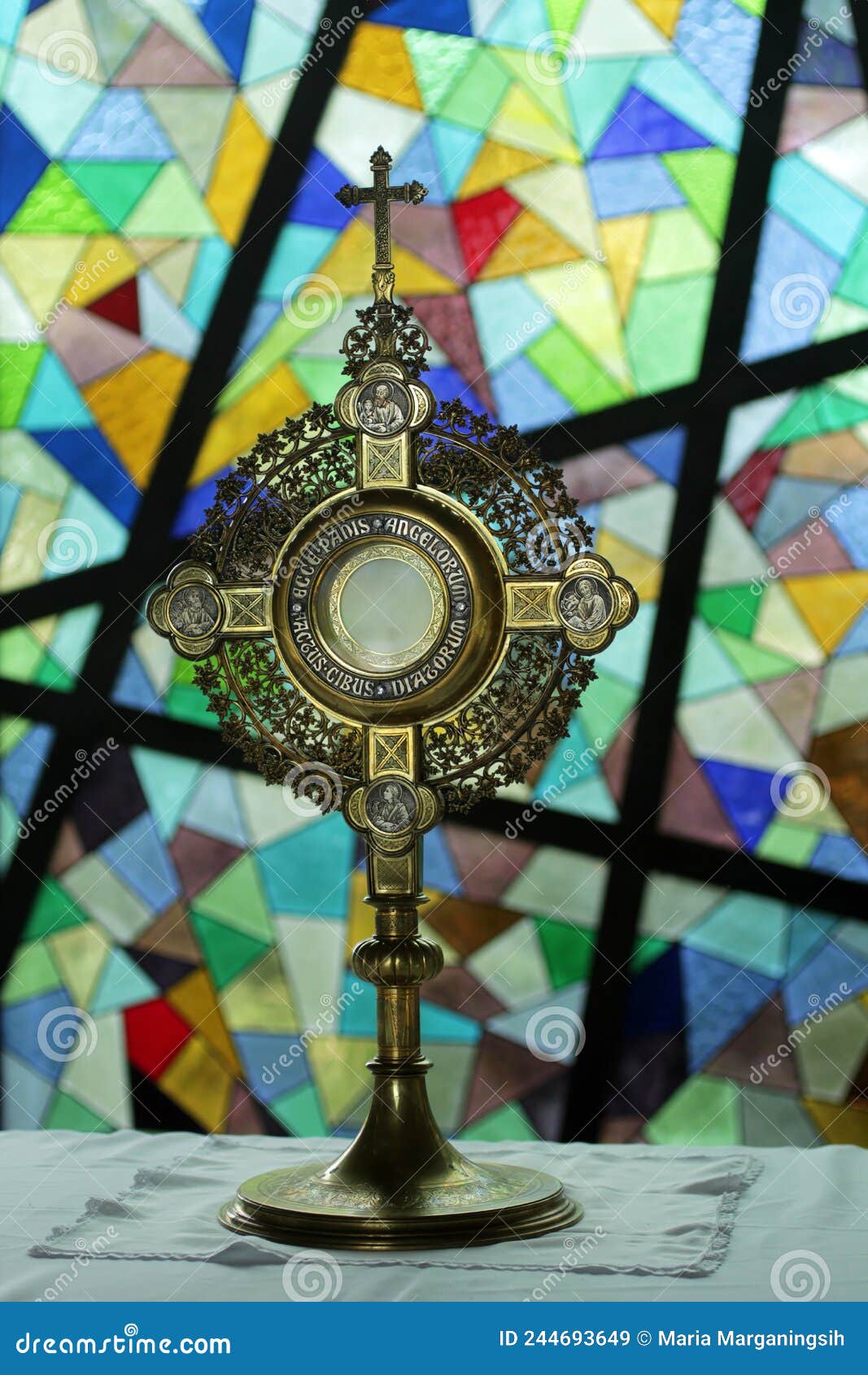 Ora Di Adorazione Al Santissimo Sacramento Ostensorio Di Preghiera Per Una Cerimonia Cattolica in Adorazione Del
