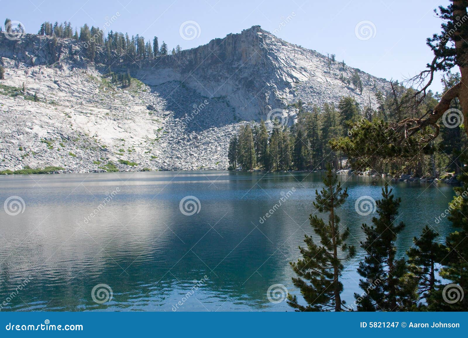 Ostrander Lake stock image. Image of outdoors, green, colour 5821247