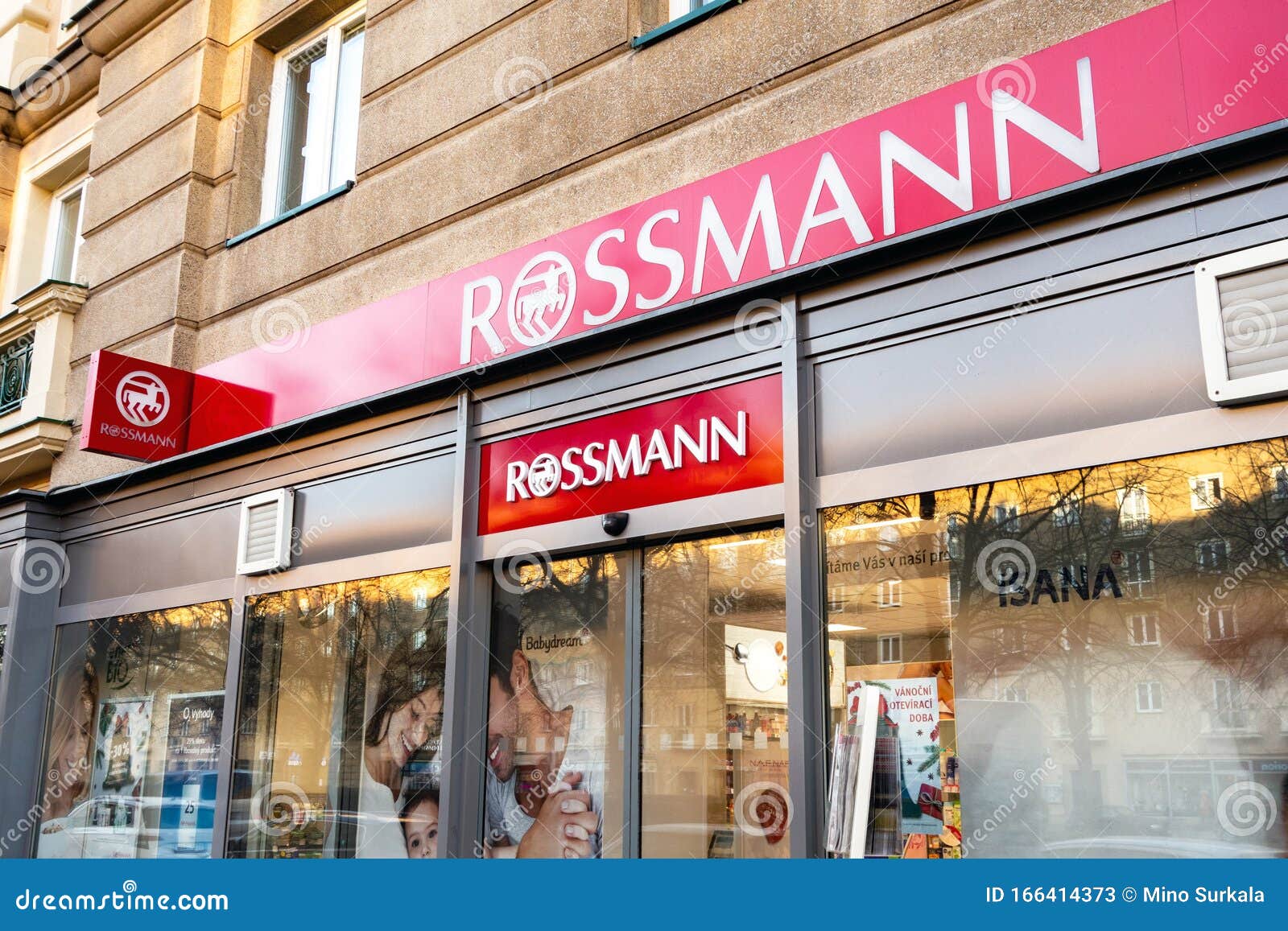 Rossmann drug store – Stock Editorial Photo © defotoberg #85659182