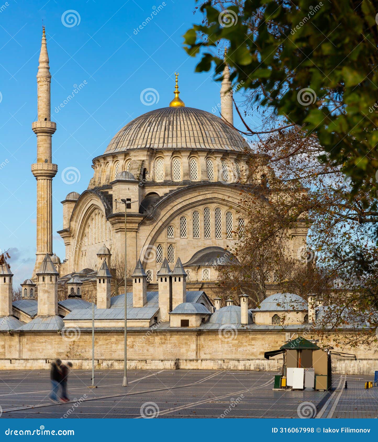 nuruosmaniye camii mosque