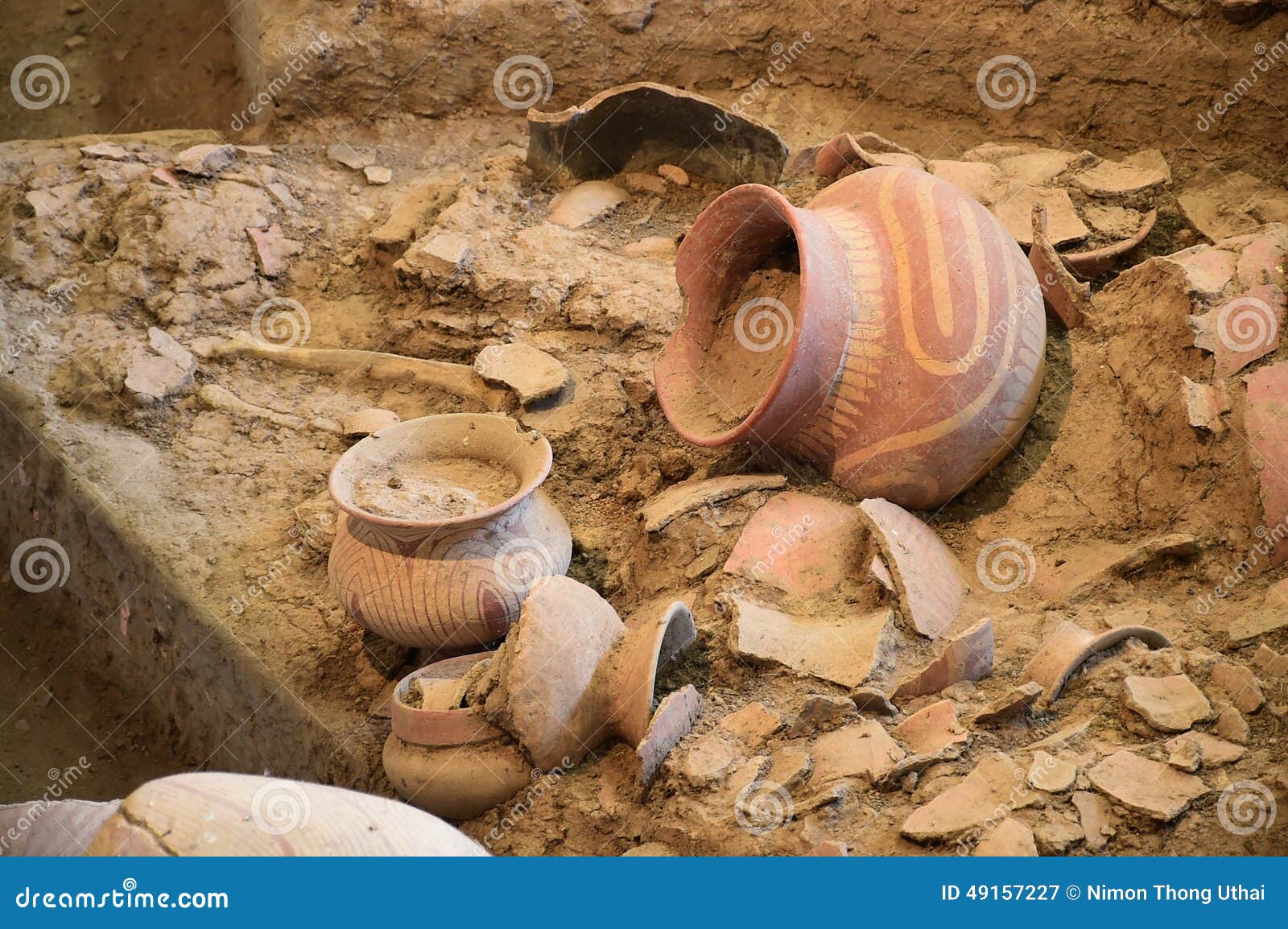 Oud Aardewerk Van Verbod Chiang, Thailand Stock Afbeelding Image of