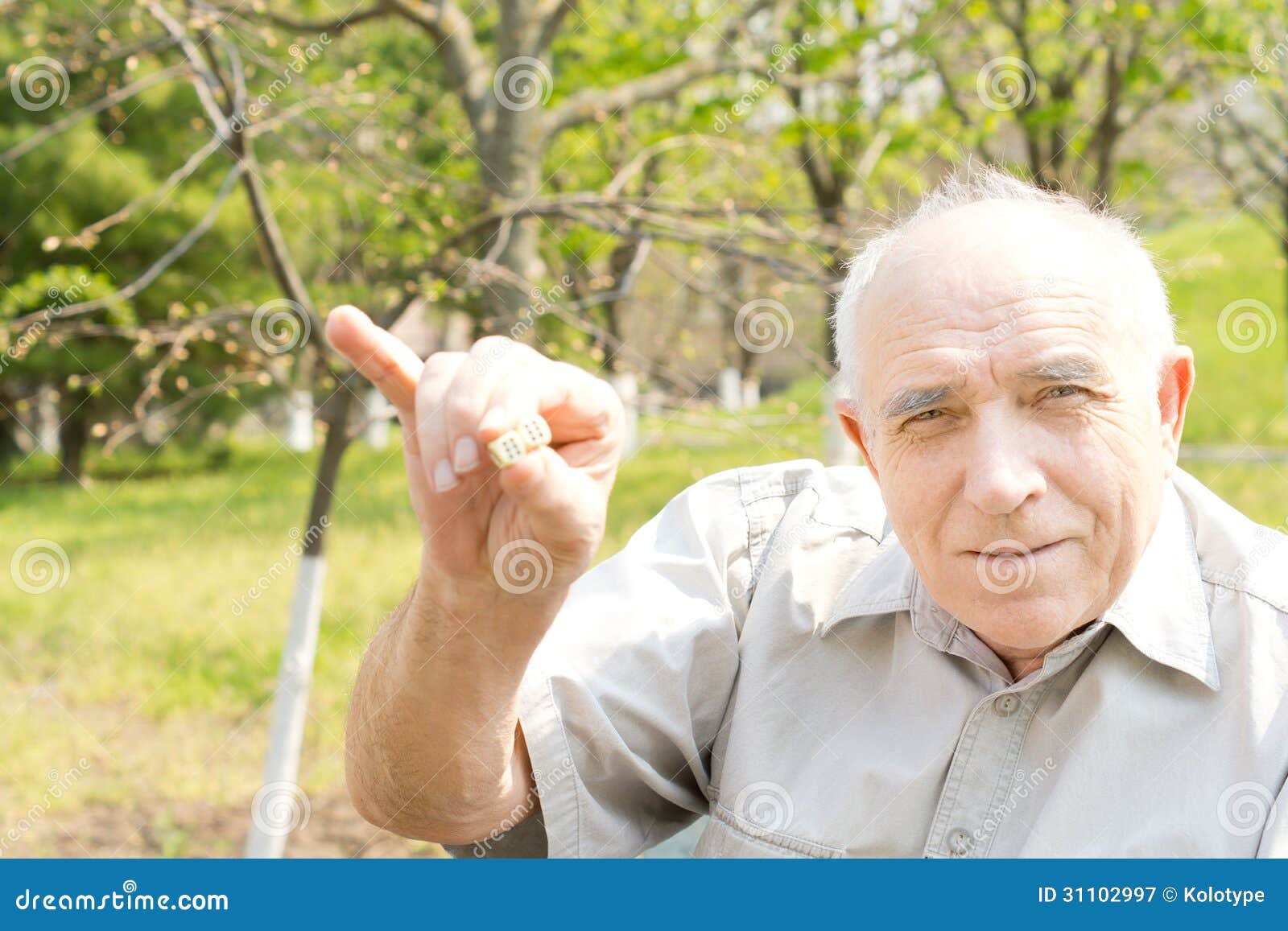 Oude kale mens stock afbeelding. Afbeelding bestaande uit rijp 31102997