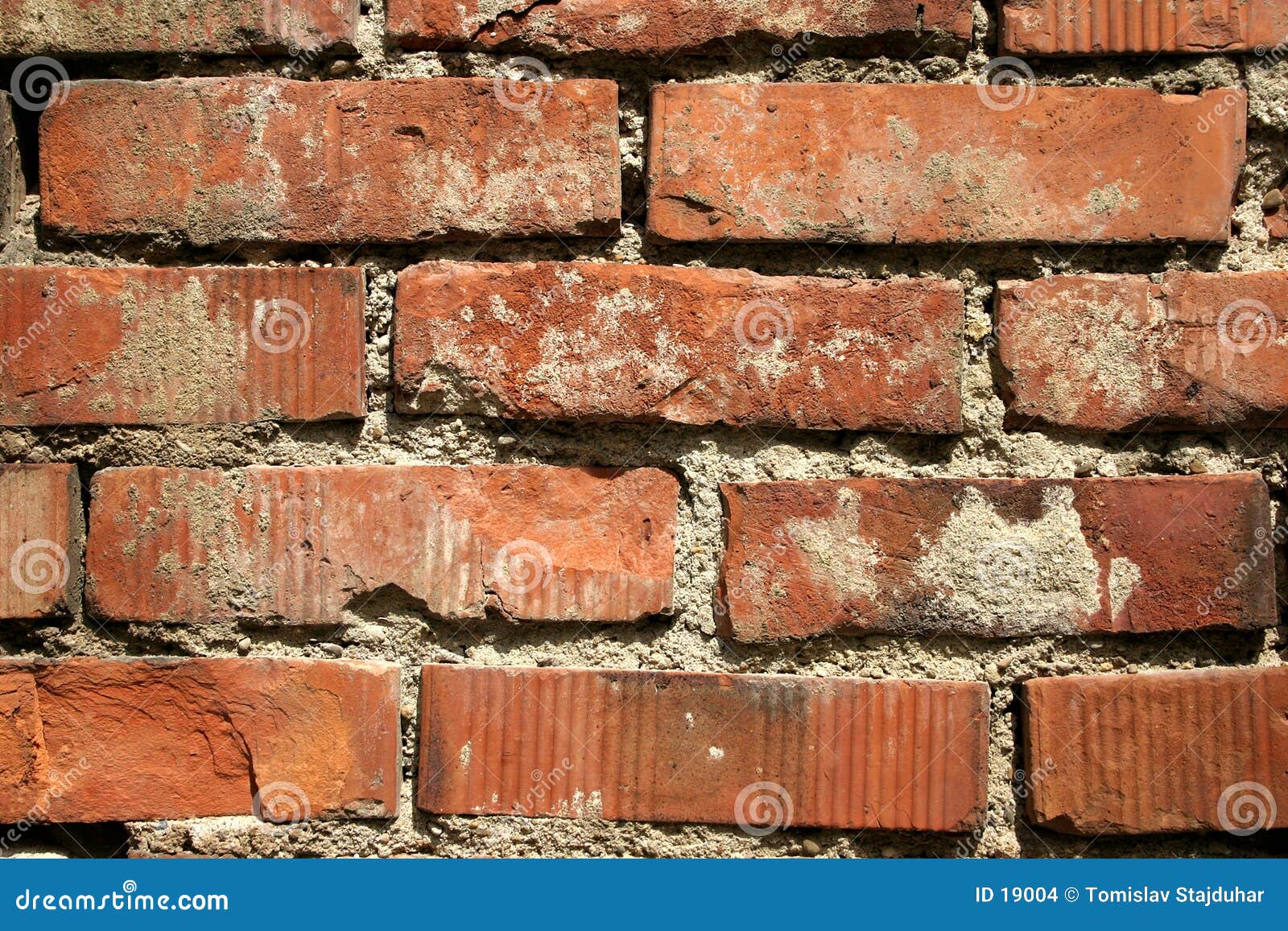 Oude rode bakstenen muur. Details op de oude bakstenen muur