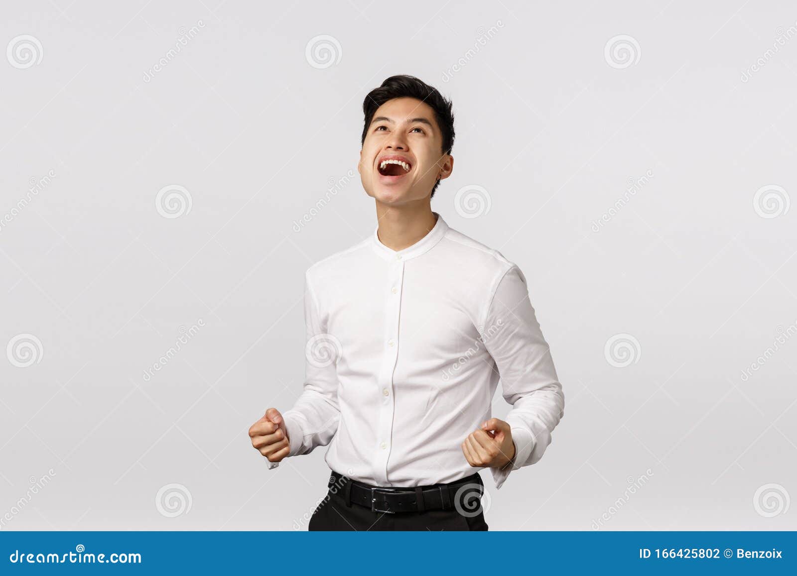 Oui Bebe Un Dieu Merci Que J Ai Gagne Homme Celebrant L Affaire Reussie Jeune Pompe Asiatique Attrayante Heureuse Et Se Rejouiss Photo Stock Image Du Confiant Coreen Oui Bebe Un Dieu Merci Que J Ai Gagne Homme Celebrant L Affaire Reussie Jeune Pompe Asiatique Attrayante Heureuse Et Se Rejouiss Photo Stock Image Du Confiant Coreen
