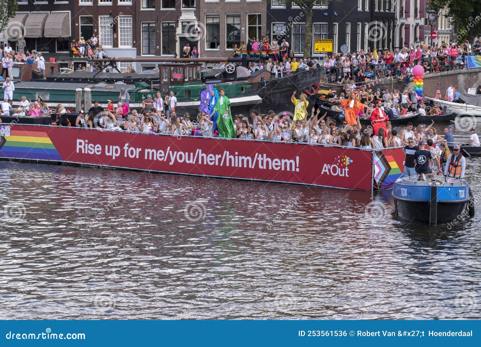 A And Out Lgbt Netwerk Allen And Overy Boat At The Gaypride Canal