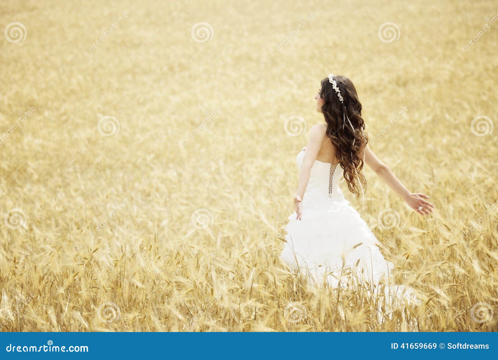 outdoor bride smiling