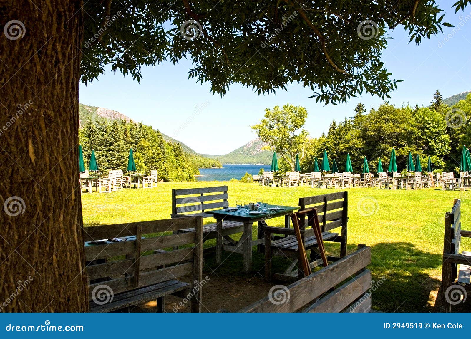 Outdoor dining by lake stock image. Image of cafe, shade 2949519