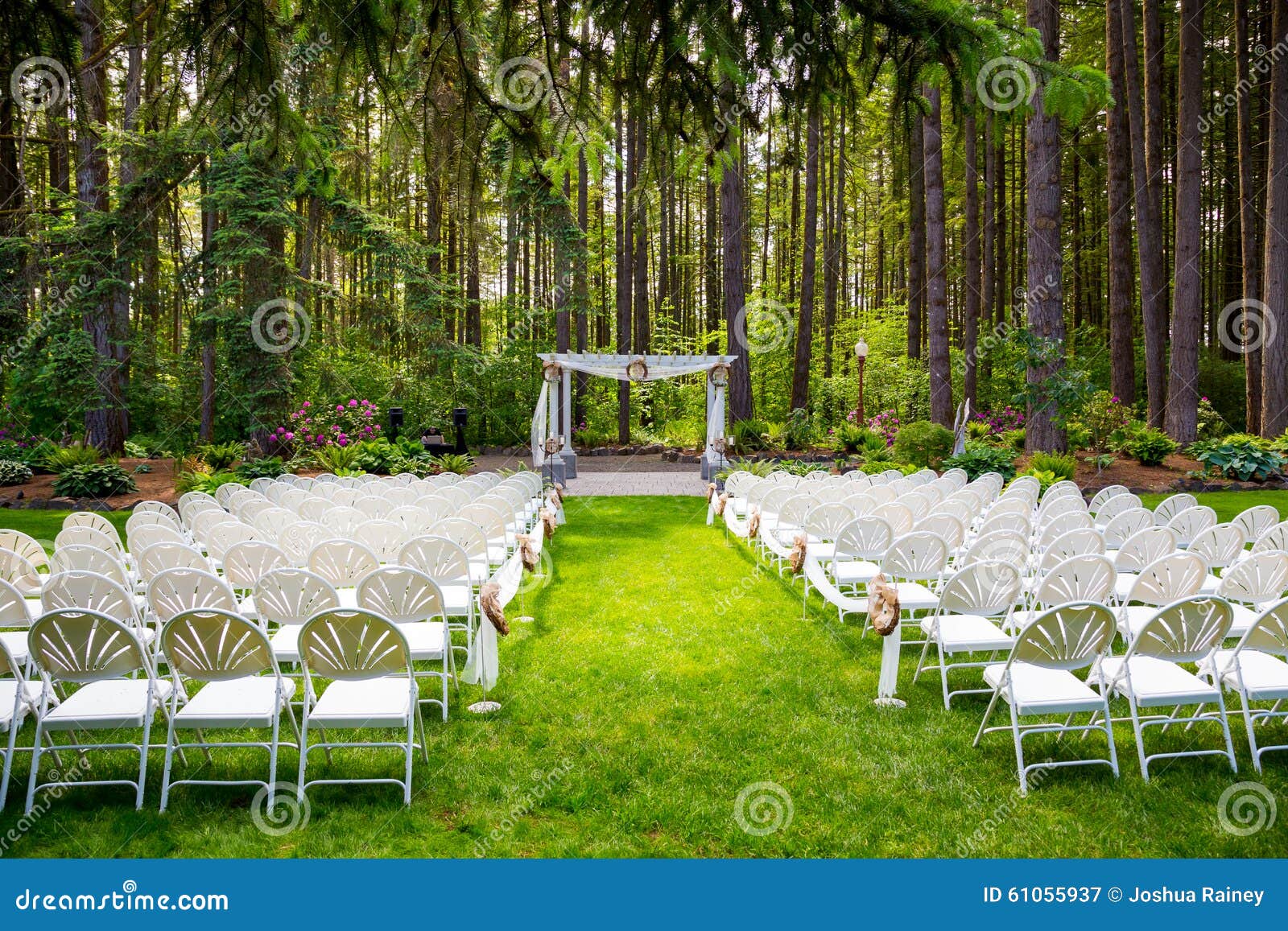 Outdoor Natural Wedding  Venue  In Oregon  Stock Image 