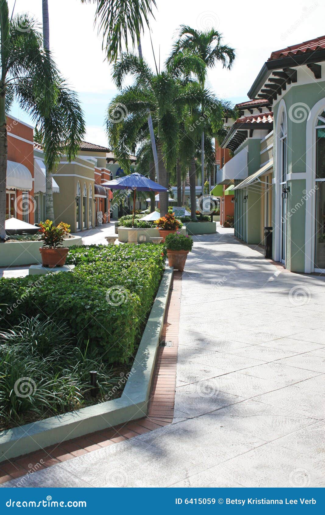 Outdoor shopping mall stock image. Image of landscaped 6415059