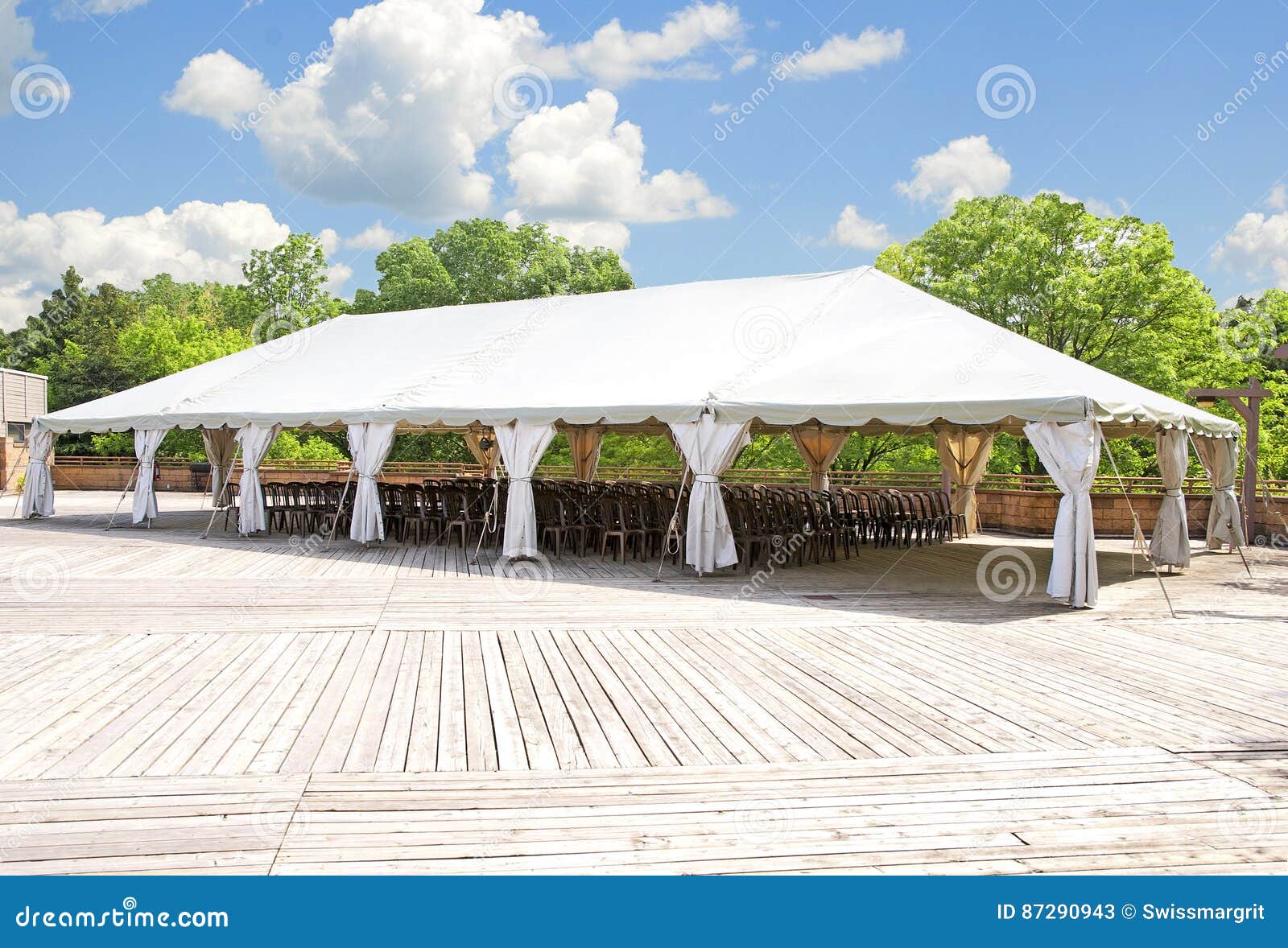 outdoor tent for weddings or other festivity