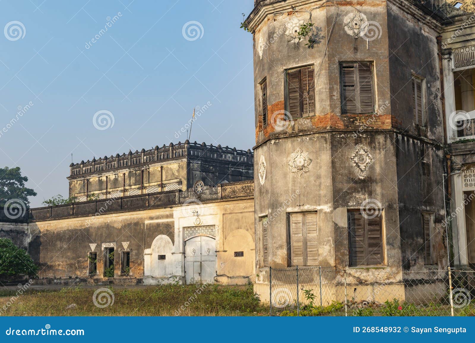 outer facade and windows of old building