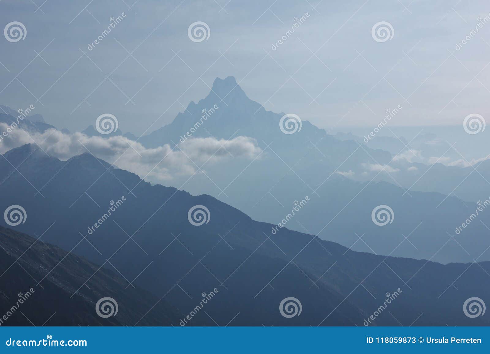 outlines of famous mount fishtail, machapuchare.