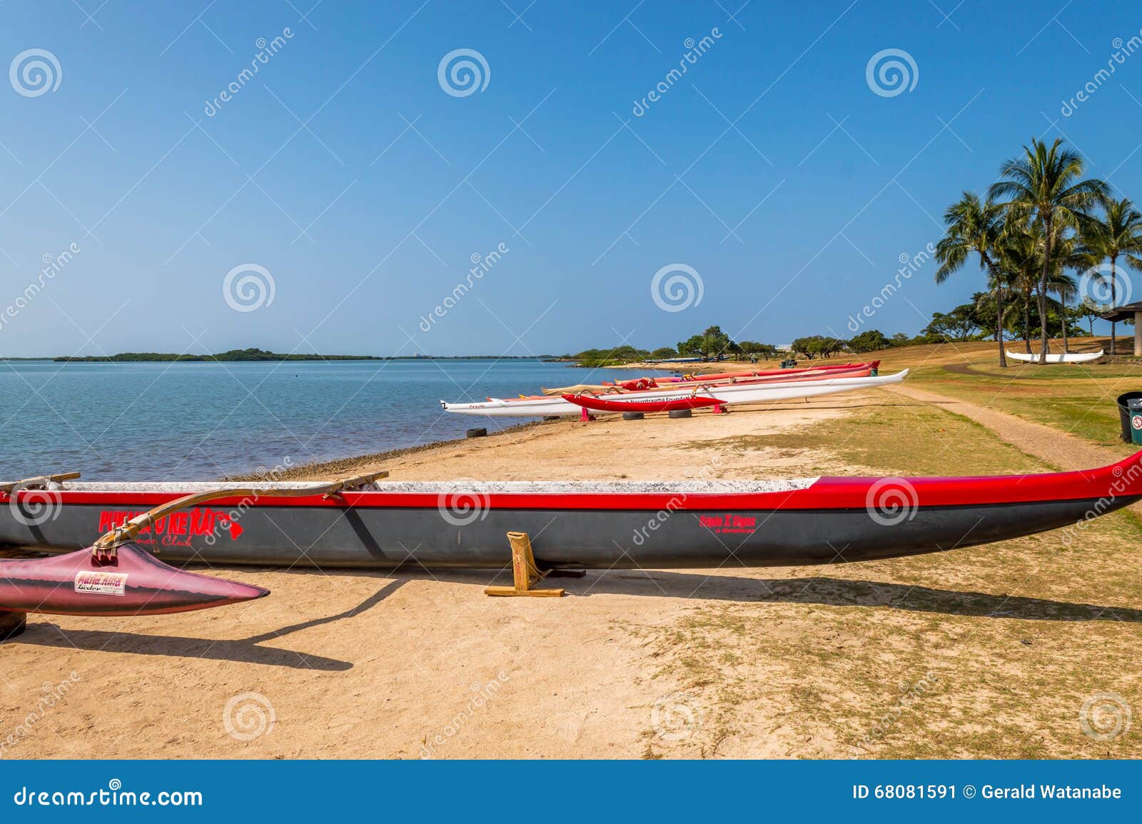 Outrigger Canoe Editorial Photo - Image: 68081591