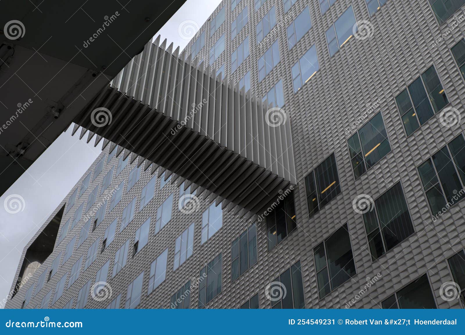 overflow bridge at paleis van justitie at amsterdam the netherlands 22-7-2022