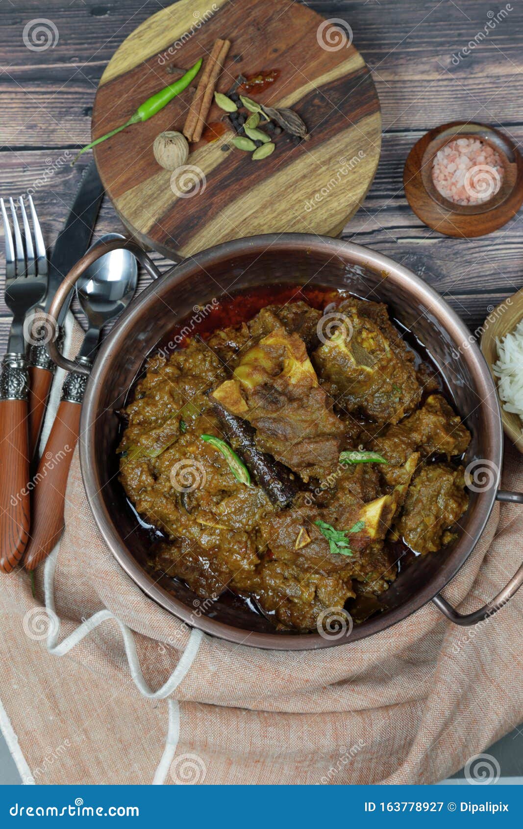 Overhead View of Indian Goat Curry, Mutton Curry, Nihari, Rogan Josh in ...